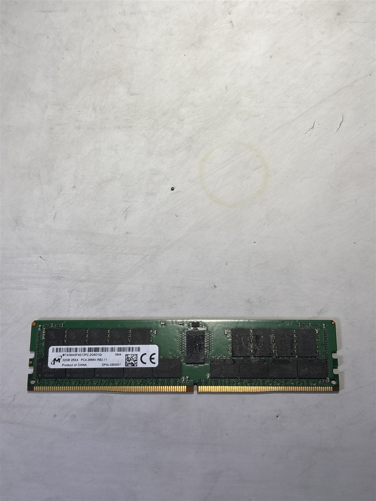 Micron 32GB 2Rx4 PC4-21300 DDR4-2666 Server RAM MTA36ASF4G72PZ-2G6D1QI Micron 32GB 2Rx4 PC4-21300 DDR4-2666 Server RAM MTA36ASF4G72PZ-2G6D1QI
