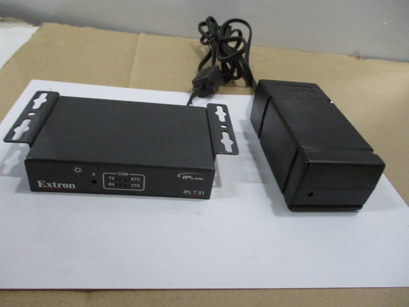 Extron IPL T S1 8 MEG 33-1328-07 REV: C 33-1381-01 B With Power Supply Extron IPL T S1 8 MEG 33-1328-07 REV: C 33-1381-01 B With Power Supply