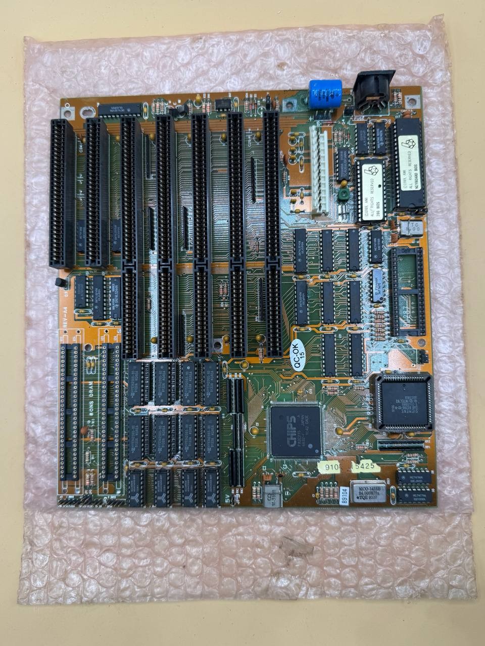 NOS Vintage 80286 AT Computer Motherboard CHIPS F82C235 AMI BIOS ISA ca 1990 RE NOS Vintage 80286 AT Computer Motherboard CHIPS F82C235 AMI BIOS ISA ca 1990 RE
