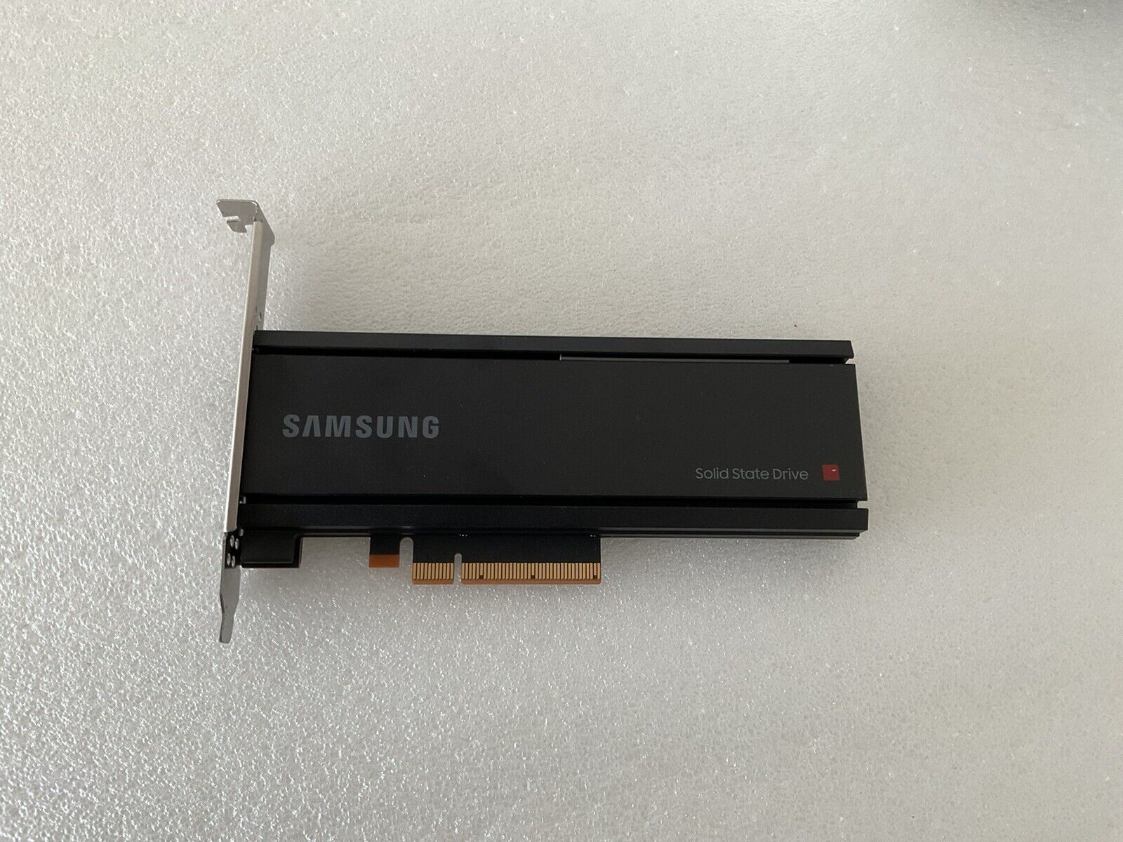 Dell Y7D7D Samsung PM1735 1.6TB PCIe 4.0 x8 NVMe HHHL SSD MZ-PLJ1T60