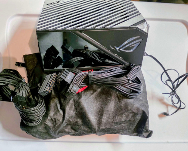 ASUS ROG Thor 1200W Platinum II Modular Power Supply - ROG-THOR-1200P2-GAMING ASUS ROG Thor 1200W Platinum II Modular Power Supply - ROG-THOR-1200P2-GAMING
