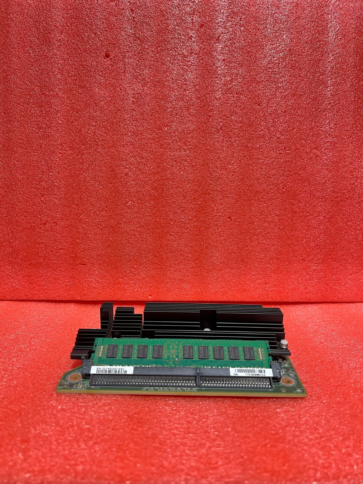 NETAPP 110-00296 FAS80X0 NVDIMM Memory Board 110-00296+C0 with 4GB 107-00105 NETAPP 110-00296 FAS80X0 NVDIMM Memory Board 110-00296+C0 with 4GB 107-00105