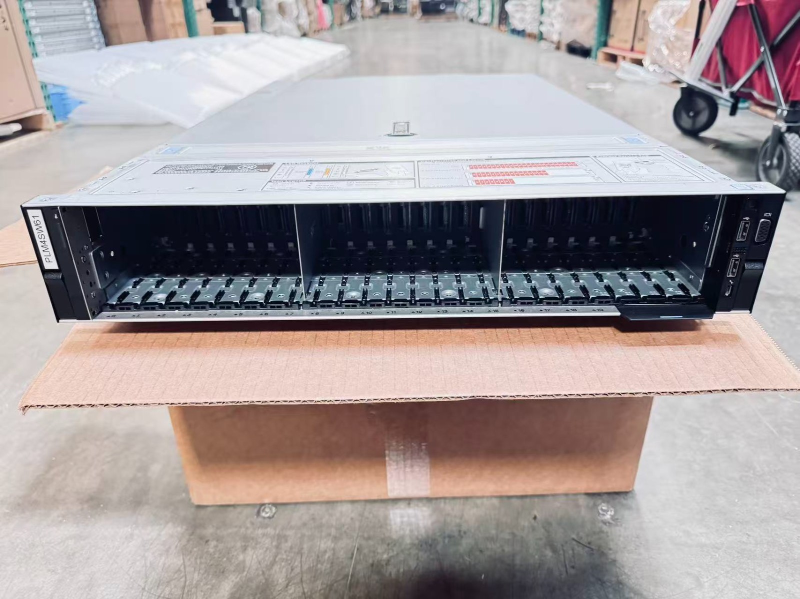 Dell EMC PowerEdge R740XD 24 Bay Barebone Server with 2x Heatsink 2x 1100W PSU Dell EMC PowerEdge R740XD 24 Bay Barebone Server with 2x Heatsink 2x 1100W PSU
