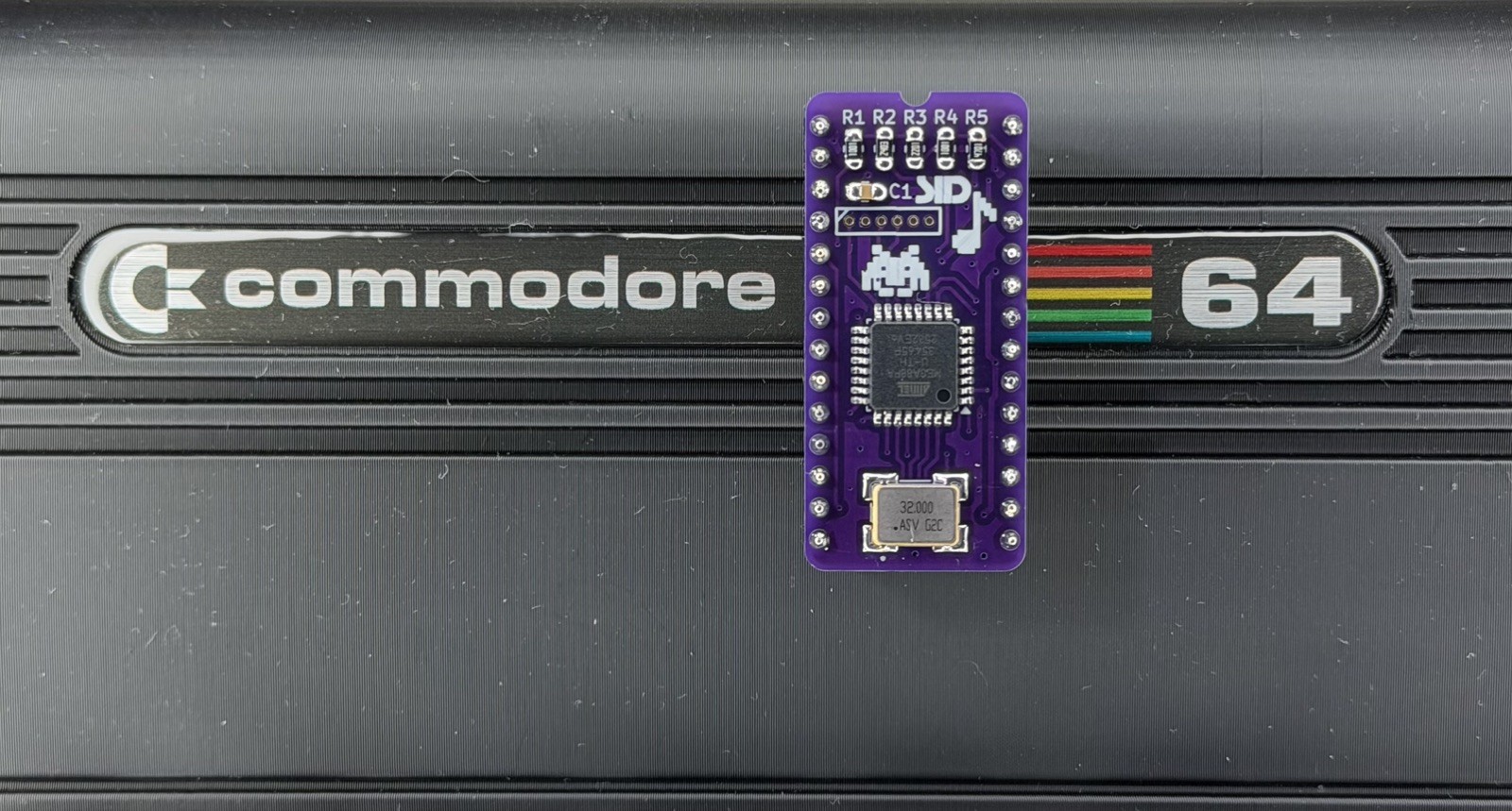 Commodore 64 128 Retro SID SwinSID 6581 8580 SoundChip Space Invader Edition LED Commodore 64 128 Retro SID SwinSID 6581 8580 SoundChip Space Invader Edition LED
