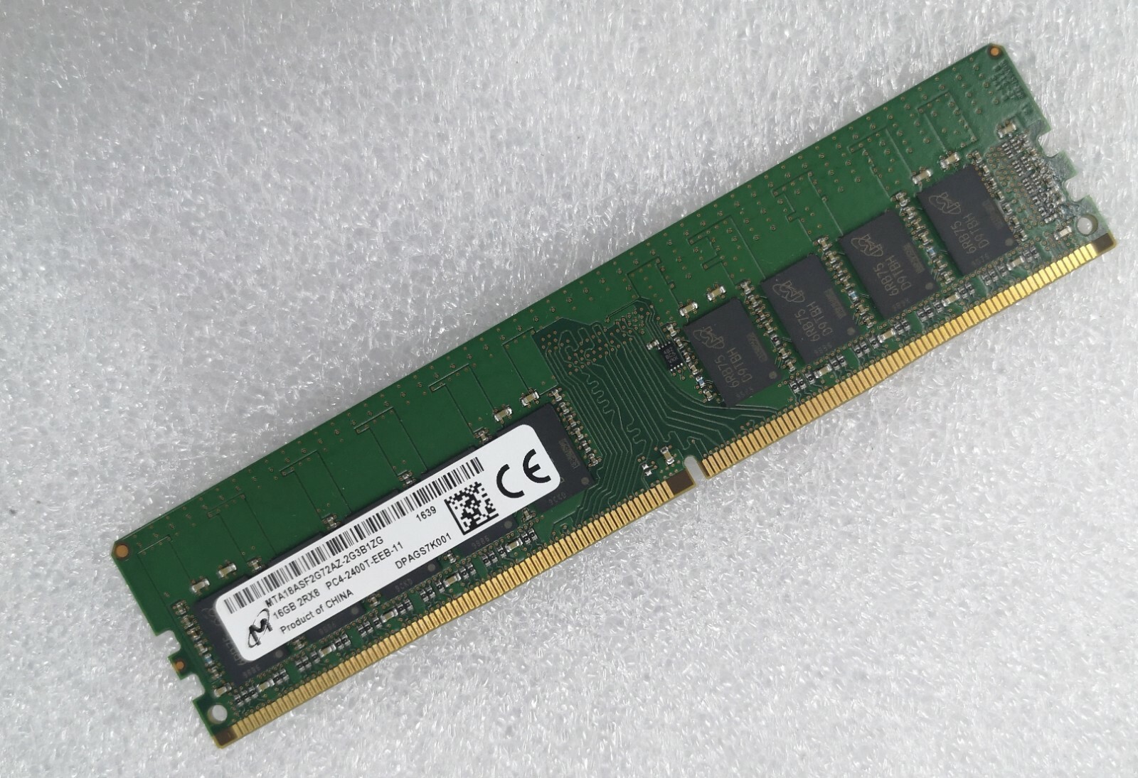MT Micron 16GB DDR4 2400 ECC UDIMM RAM 2Rx8 PC4-19200 MTA18ASF2G72AZ-2G3B1 288p