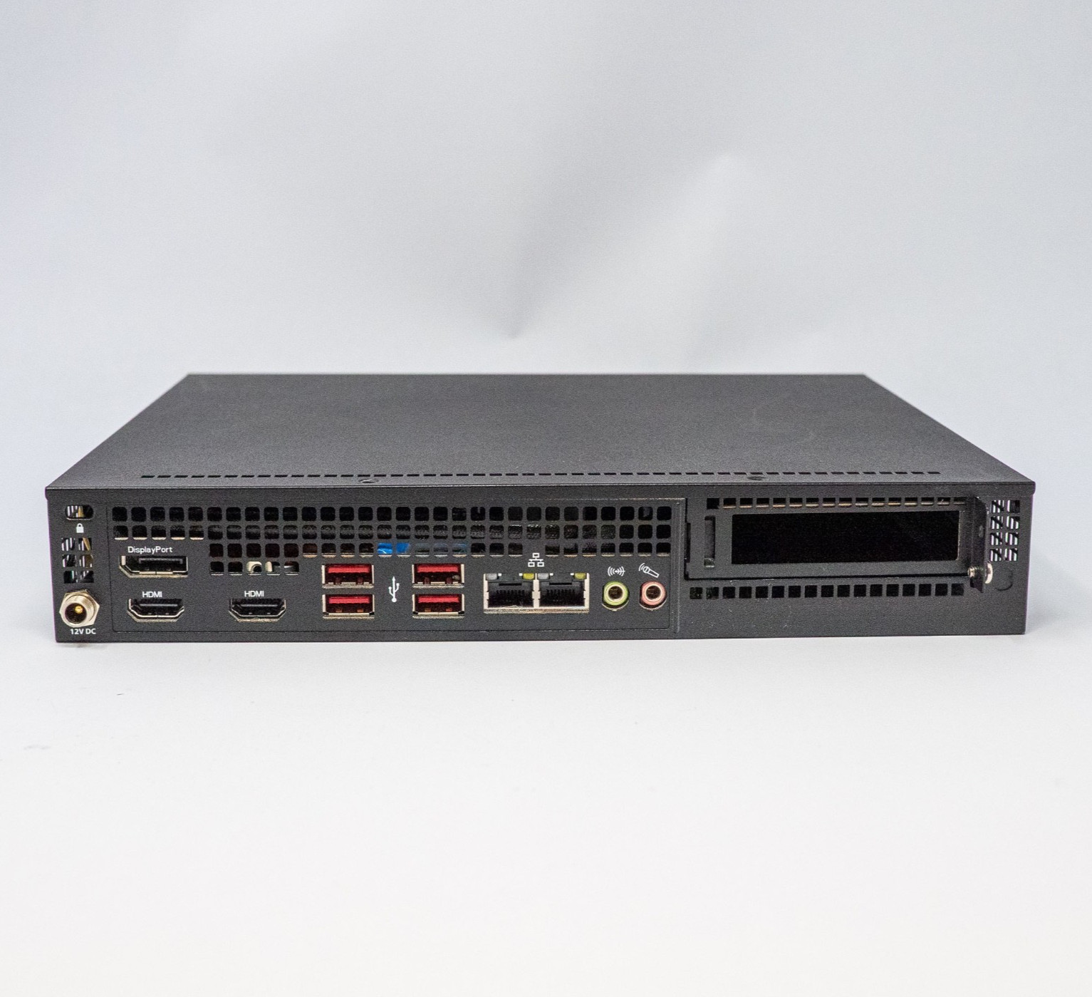 Supermicro E300-12C Mini 1U Barebone X12SCV-LVDS LGA1200 SNK-P0073A4 w/ Adapter Supermicro E300-12C Mini 1U Barebone X12SCV-LVDS LGA1200 SNK-P0073A4 w/ Adapter