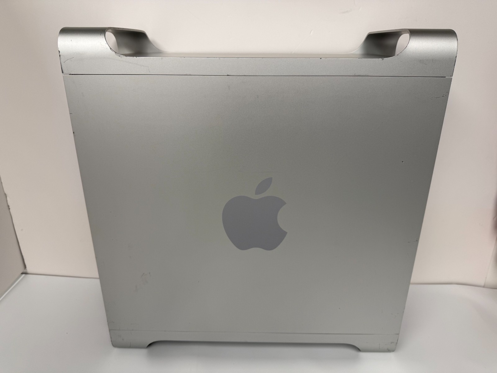 APPLE MAC PRO 3,1 A1186 EMC 2180 EMPTY ENCLOSURE COMPUTER CASE WITH FANS APPLE MAC PRO 3,1 A1186 EMC 2180 EMPTY ENCLOSURE COMPUTER CASE WITH FANS