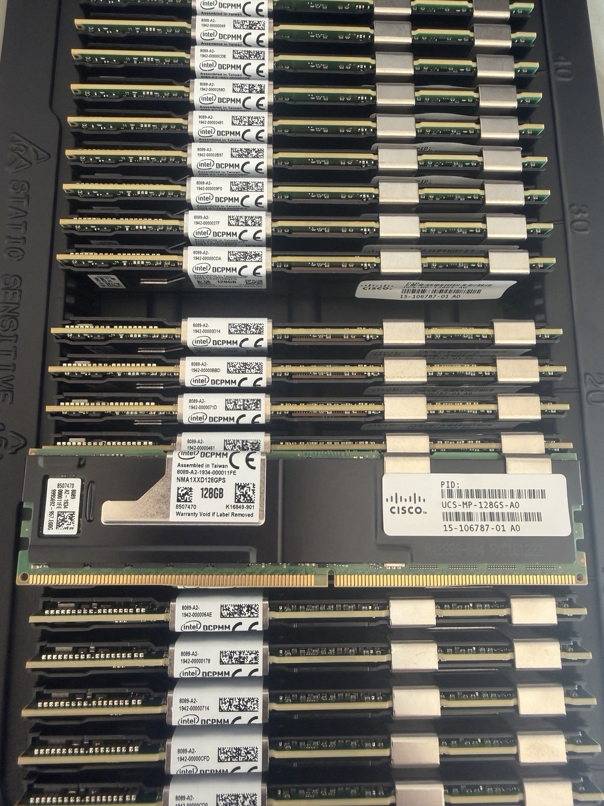NMA1XXD128GPS Intel Optane 1X128GB DDR4 PC4-21300 DCPMM Persistent Server Memory NMA1XXD128GPS Intel Optane 1X128GB DDR4 PC4-21300 DCPMM Persistent Server Memory
