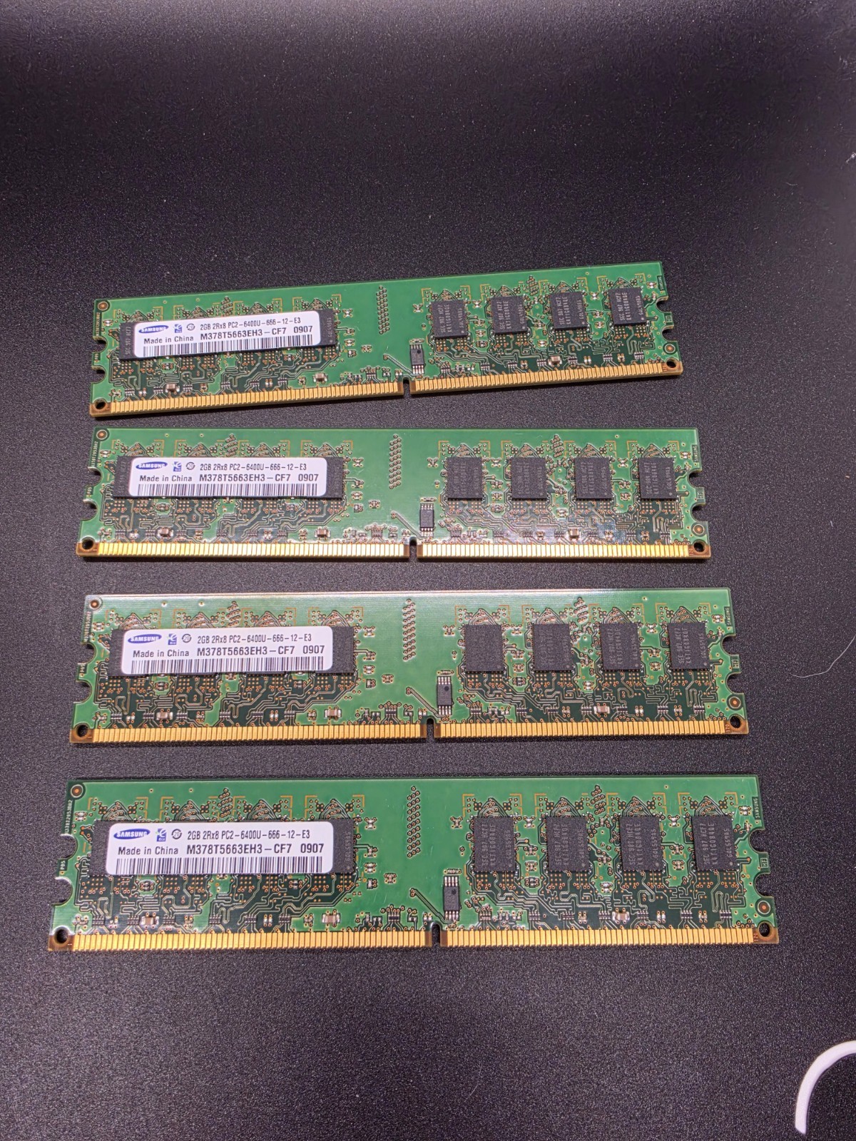 Samsung 2GB 2Rx8 PC2-6400U-666-12-E3 ZZ Memory RAM Stick Module