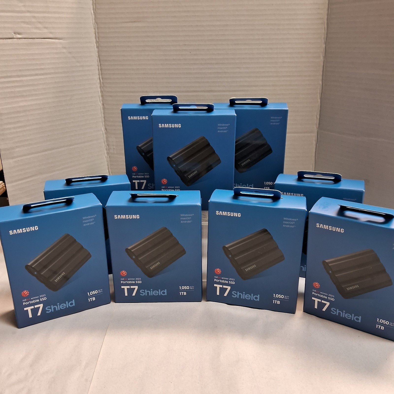 Samsung T7 Shield 1TB Portable External SSD USB 3.2 Black MU-PE1T0S NEW SEALED Samsung T7 Shield 1TB Portable External SSD USB 3.2 Black MU-PE1T0S NEW SEALED