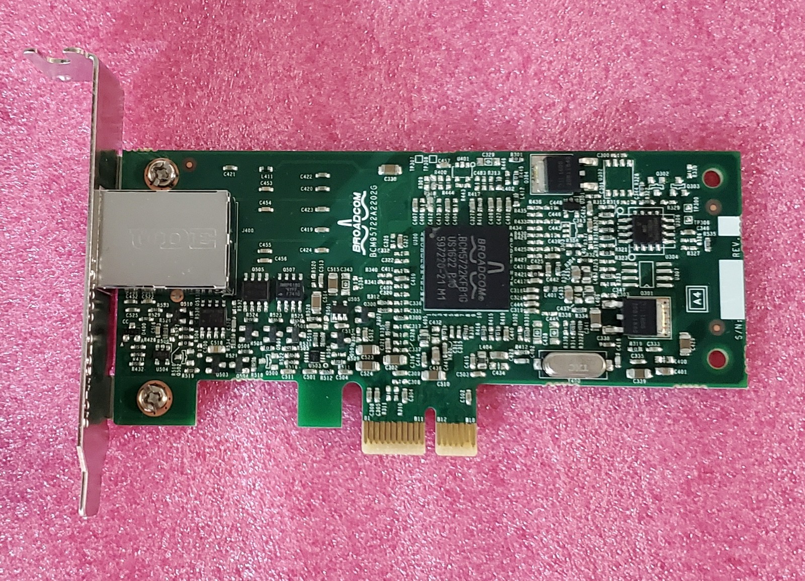 Dell Broadcom Single Port Gigabit 1Gbps Ethernet Low Profile PCIe Card 0C71KJ Dell Broadcom Single Port Gigabit 1Gbps Ethernet Low Profile PCIe Card 0C71KJ