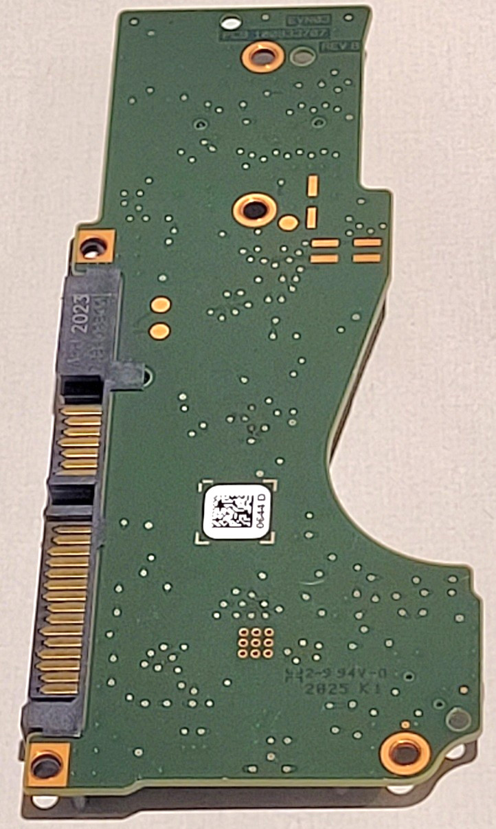 PCB Only 100833707 REV B Seagate 0644 D SATA 3.5 PCB Only 100833707 REV B Seagate 0644 D SATA 3.5