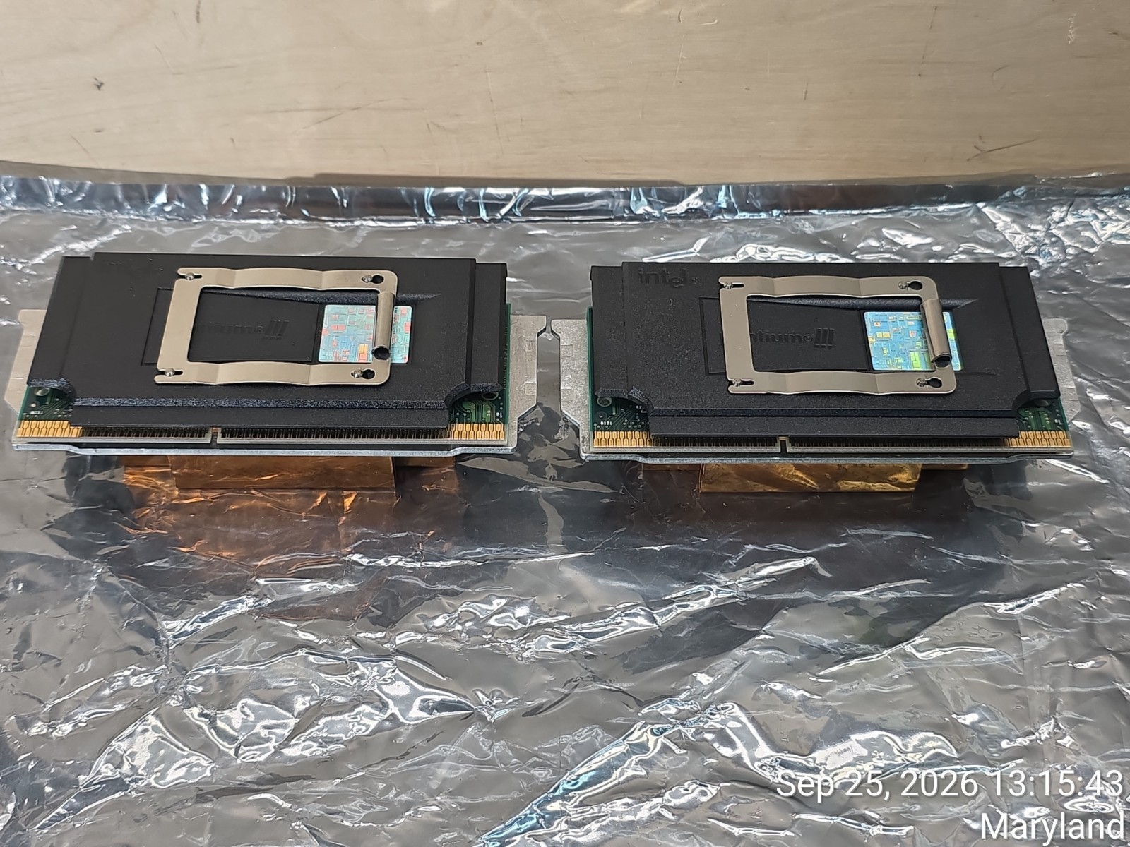 Intel Pentium III 1GHz Slot 1 SL4BS Matched Pair 1000/256/133/1.7V Compaq Intel Pentium III 1GHz Slot 1 SL4BS Matched Pair 1000/256/133/1.7V Compaq