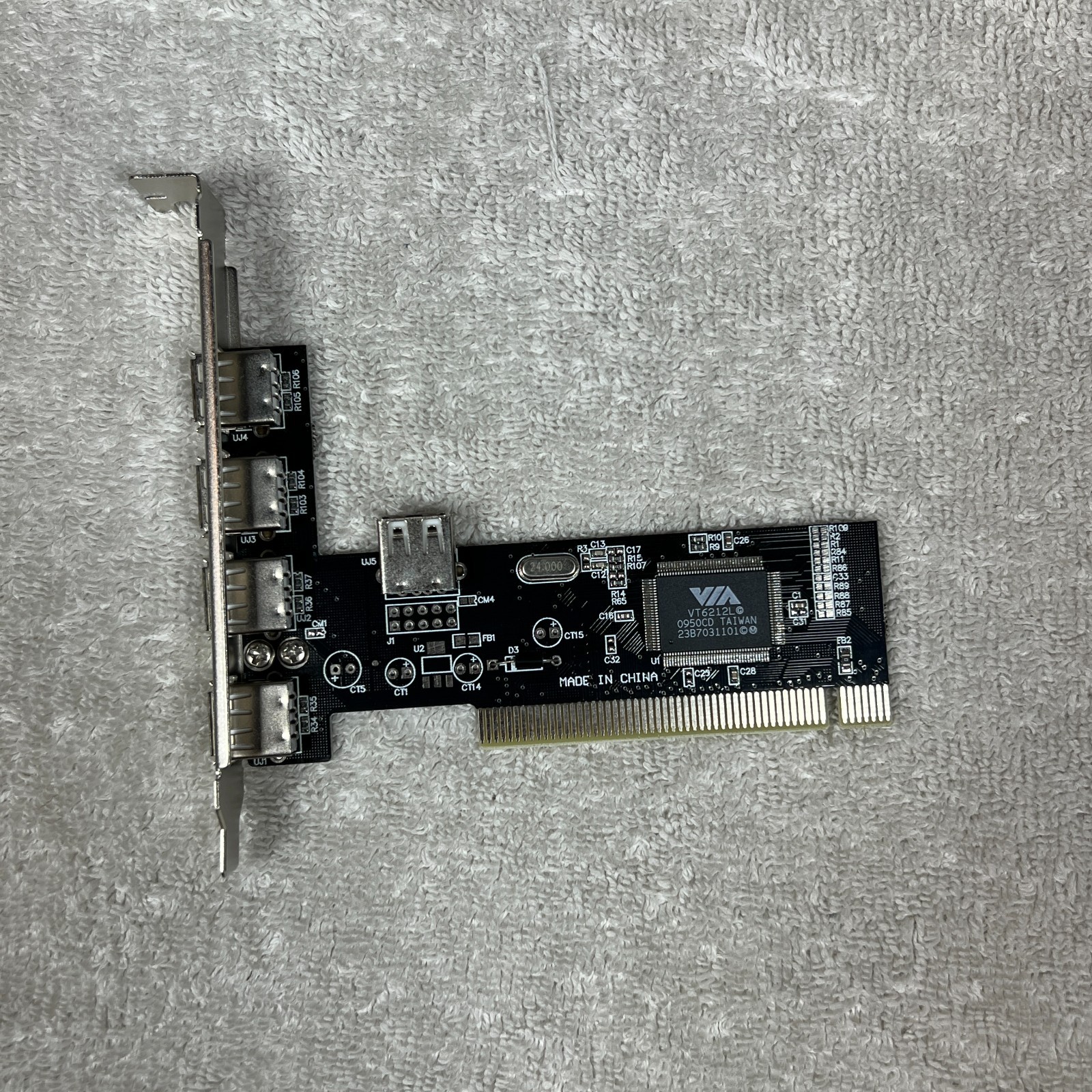 VIA VT6212L USB 4 Ports External + 1 Port Internal USB 2.0 PCI Expansion Card VIA VT6212L USB 4 Ports External + 1 Port Internal USB 2.0 PCI Expansion Card