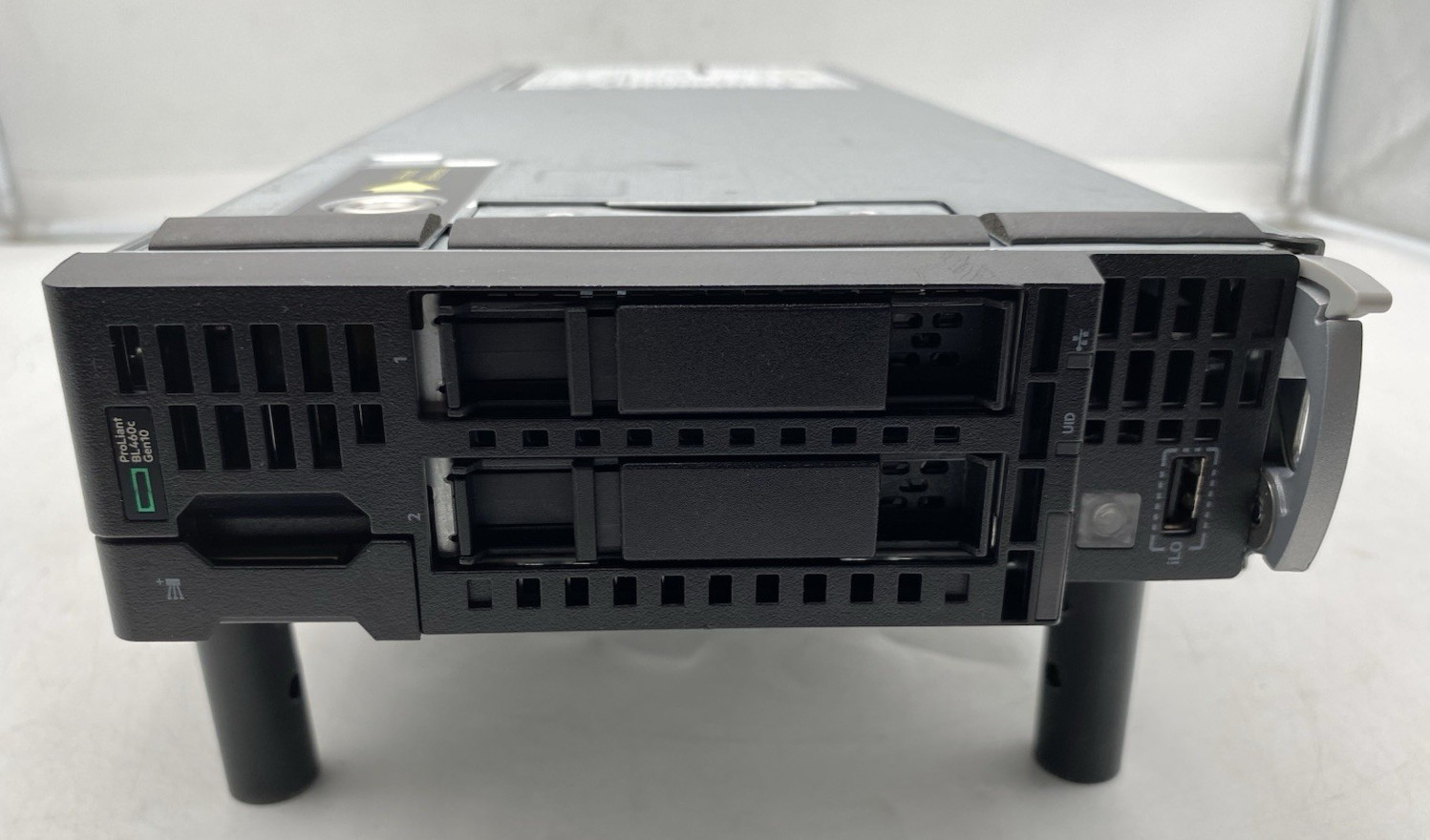 HPE ProLiant BL460c Gen 10 Blade Server 2x Xeon Gold 6140 NO RAM/HDD/Controller HPE ProLiant BL460c Gen 10 Blade Server 2x Xeon Gold 6140 NO RAM/HDD/Controller