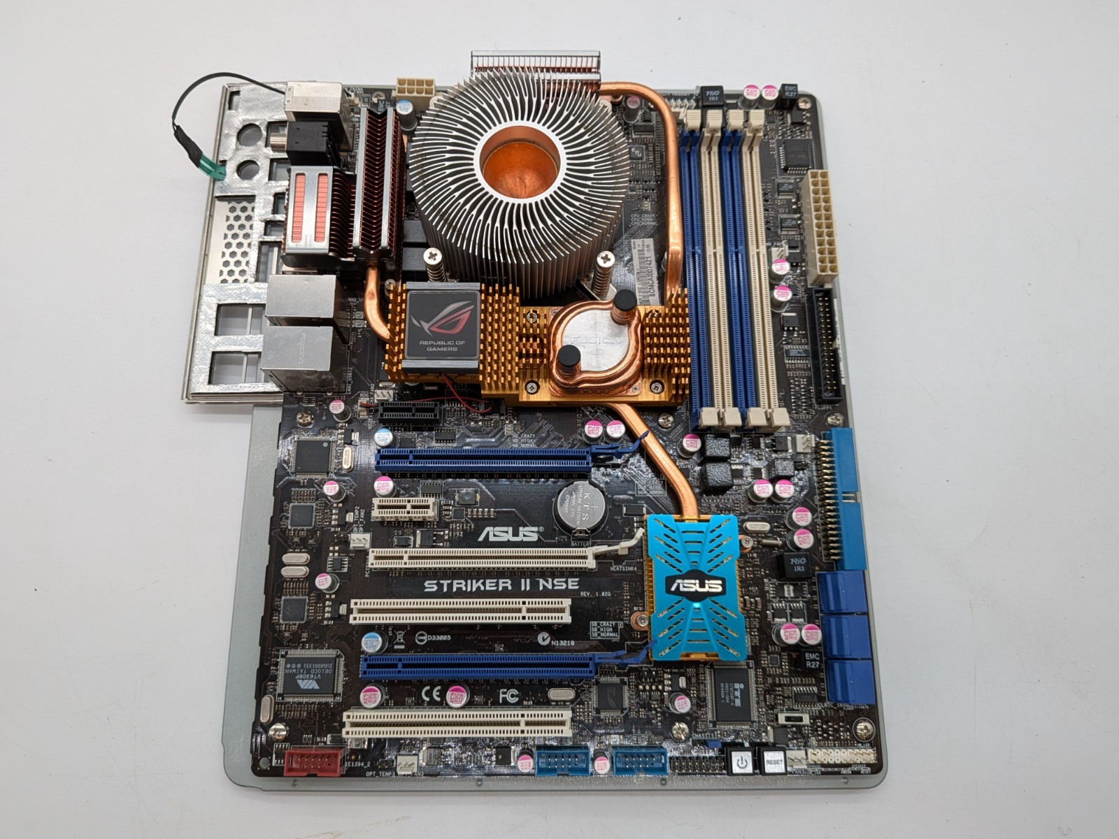 ASUS Striker II NSE LGA 775 nForce 790i SLI DDR3 Motherboard