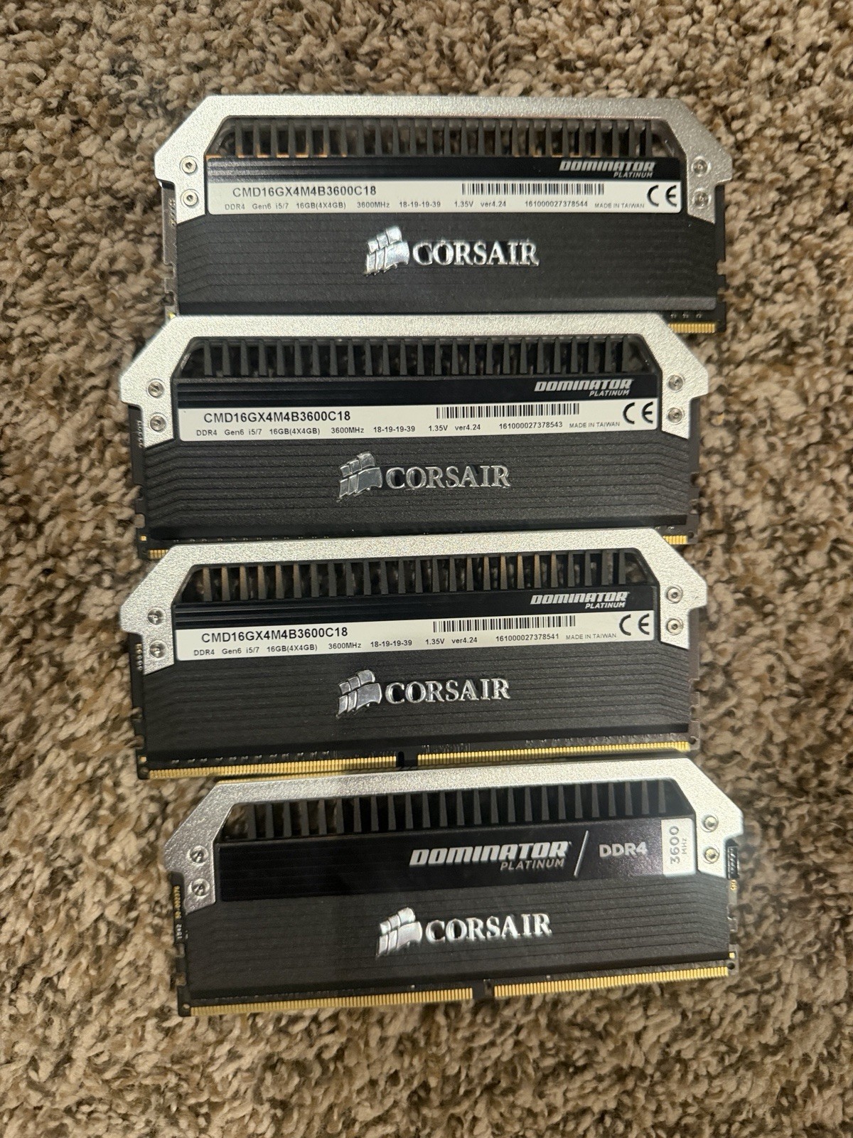 Corsair Ddr4 16gb X 4 Sticks 3600 CMD16GX4M4B3600C18