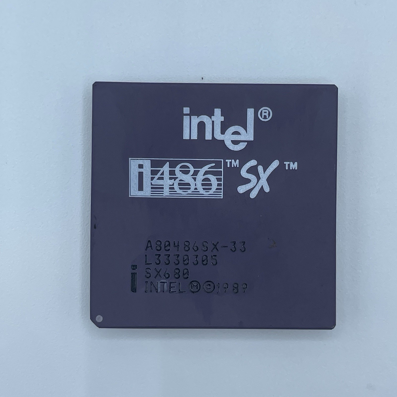 Vintage Intel 486 DX2-66 SX807 i486 CPU Retro Gold Vintage Intel 486 DX2-66 SX807 i486 CPU Retro Gold