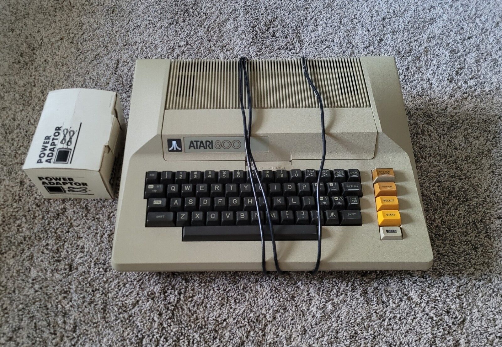 Atari 800 Home Computer System w/ CO17945 Power Adaptor - Partially Tested