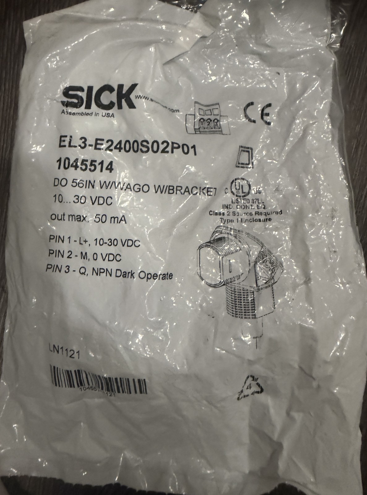 SEALED NEW SICK EL3-E2400S02P01 PHOTOELECTRIC SENSOR w/ BRACKET, 1045514 SEALED NEW SICK EL3-E2400S02P01 PHOTOELECTRIC SENSOR w/ BRACKET, 1045514