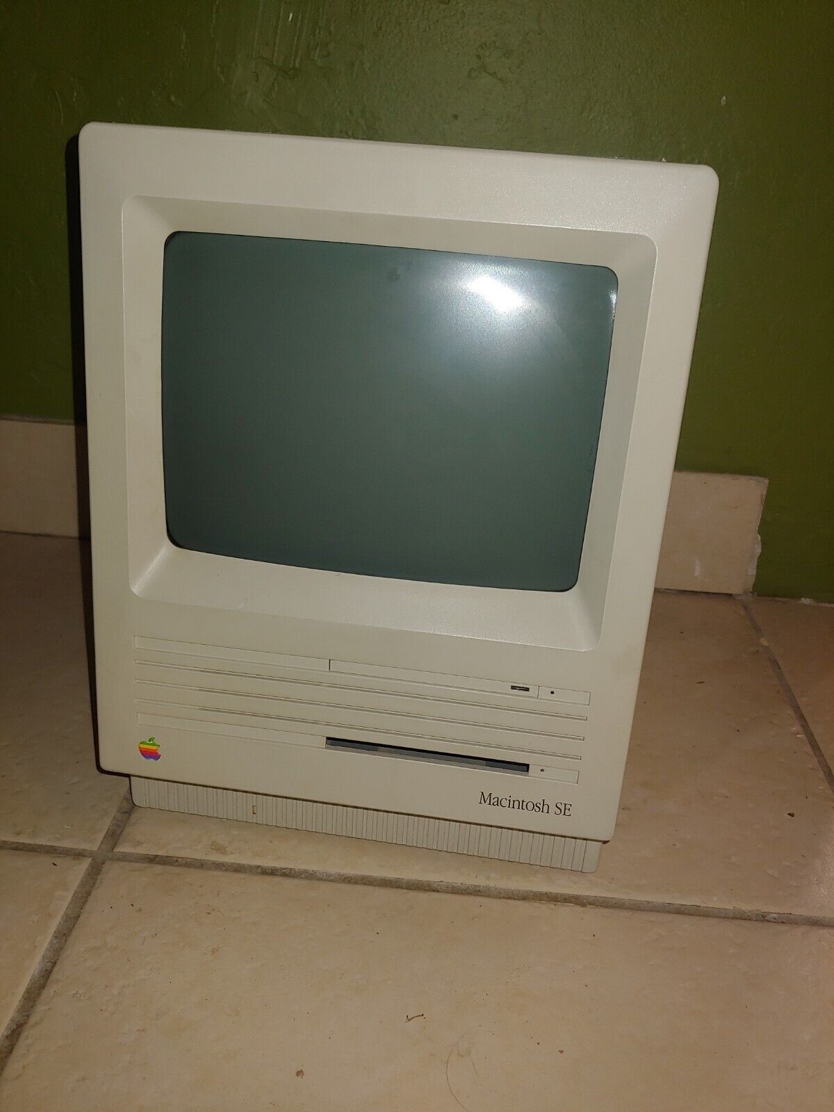 Apple Macintosh SE M5011 Vintage Computer