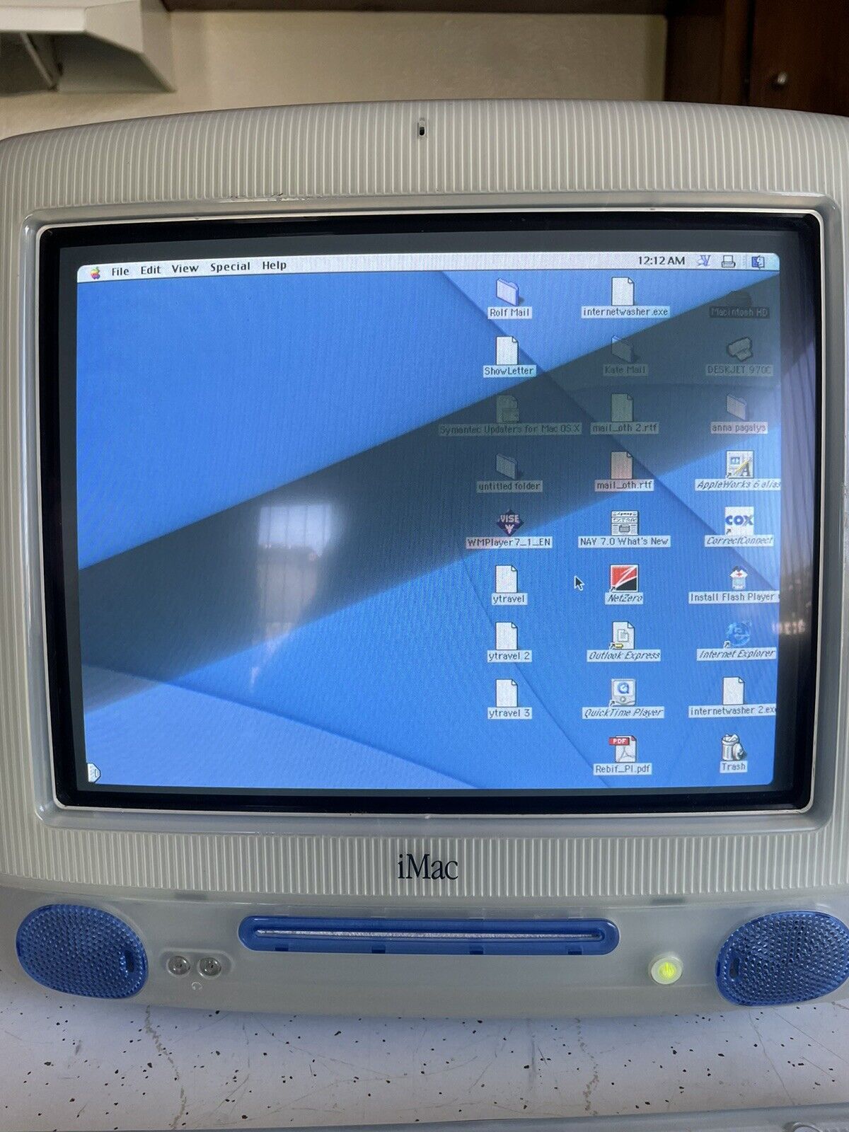 Vintage Apple iMac G3 M5521 Mac OS 9.0.4 256MB Blue Please Read