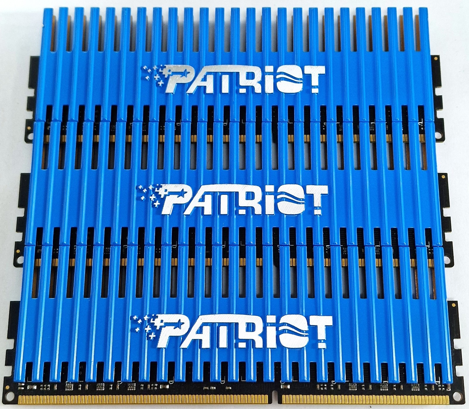 Patriot Viper 6GB (3x 2GB) DDR3 Triple Channel RAM Kit UDIMM 1333MHz CL9 1.65V Patriot Viper 6GB (3x 2GB) DDR3 Triple Channel RAM Kit UDIMM 1333MHz CL9 1.65V