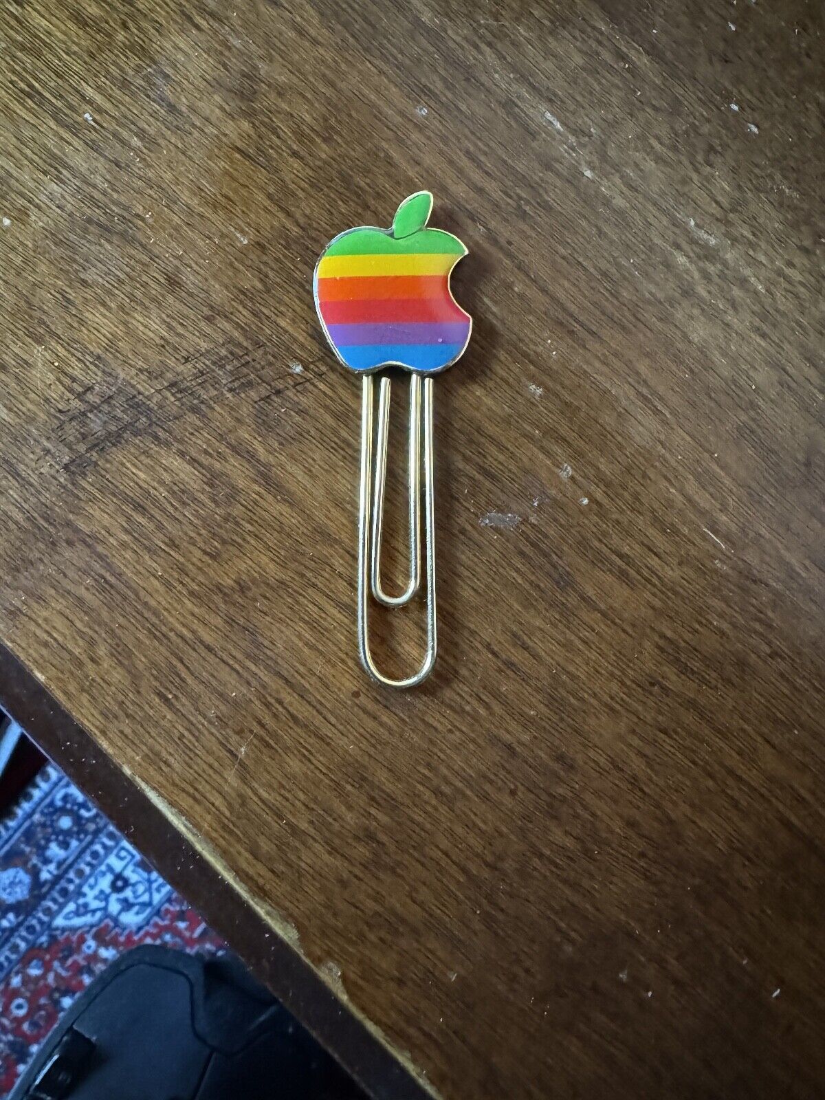 RARE Vintage Apple Computer rainbow logo metal bookmark/paper clip