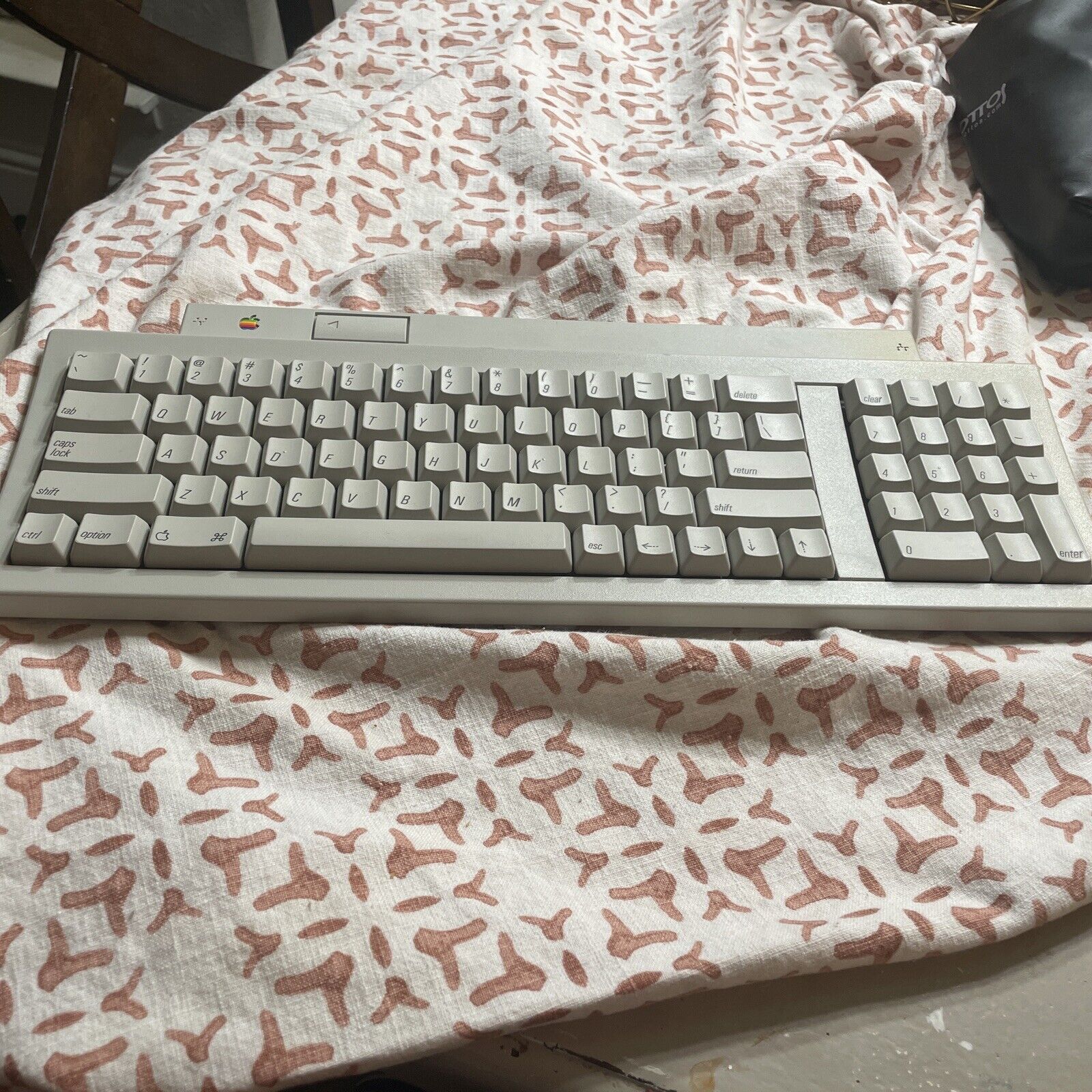 Vintage 1990 Apple Keyboard II M0487