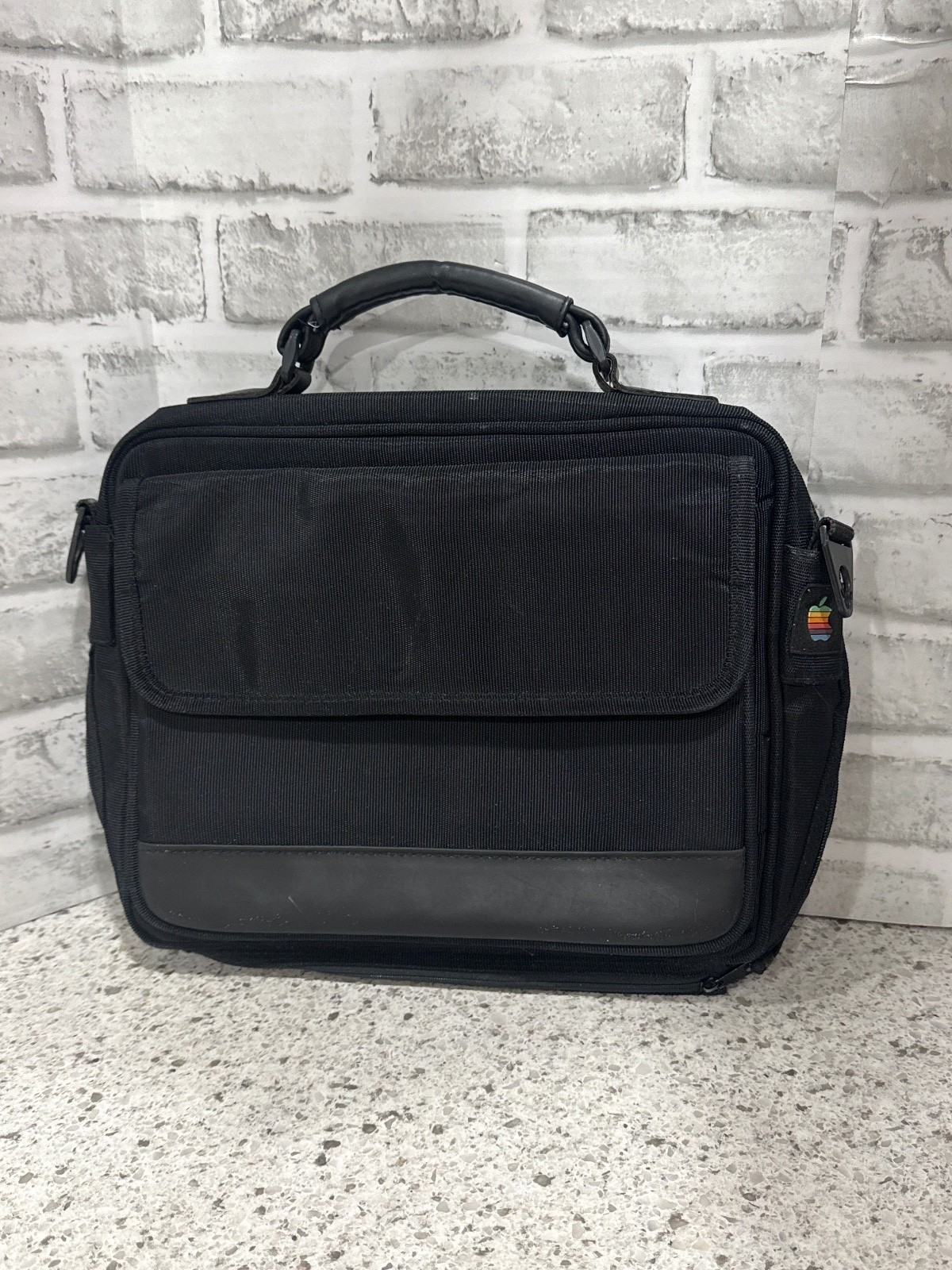Vintage (1980\'s-1990\'s) Apple Black Laptop Briefcase with Retro Logo