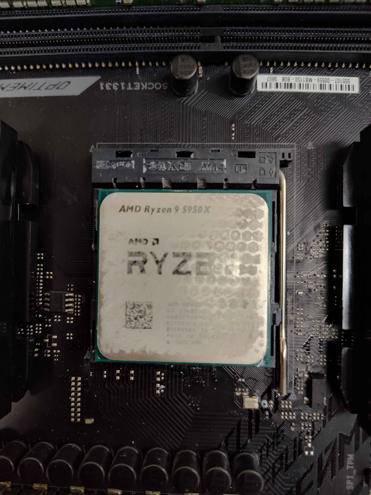 AMD Ryzen 9 5950X Processor (3.4 GHz, 16 Cores, Socket AM4) AMD Ryzen 9 5950X Processor (3.4 GHz, 16 Cores, Socket AM4)