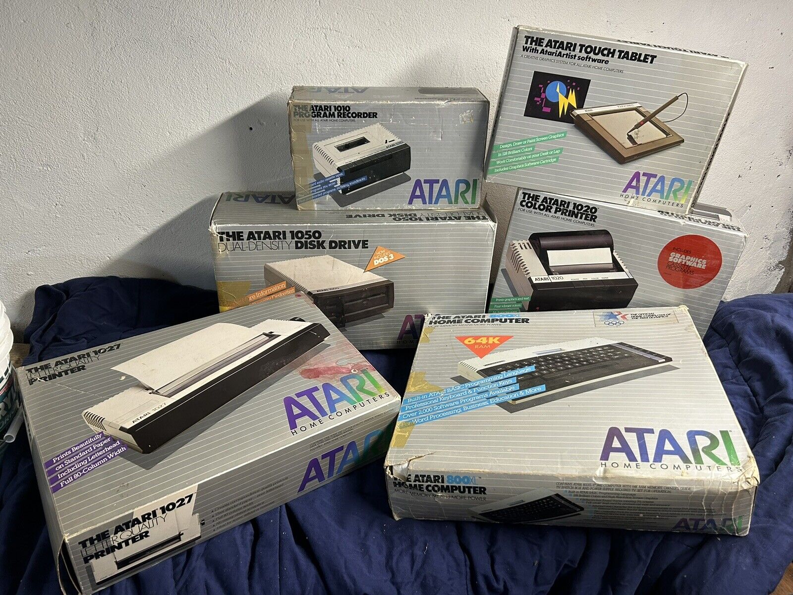 Vintage Atari 8-bit computer boxes XL line
