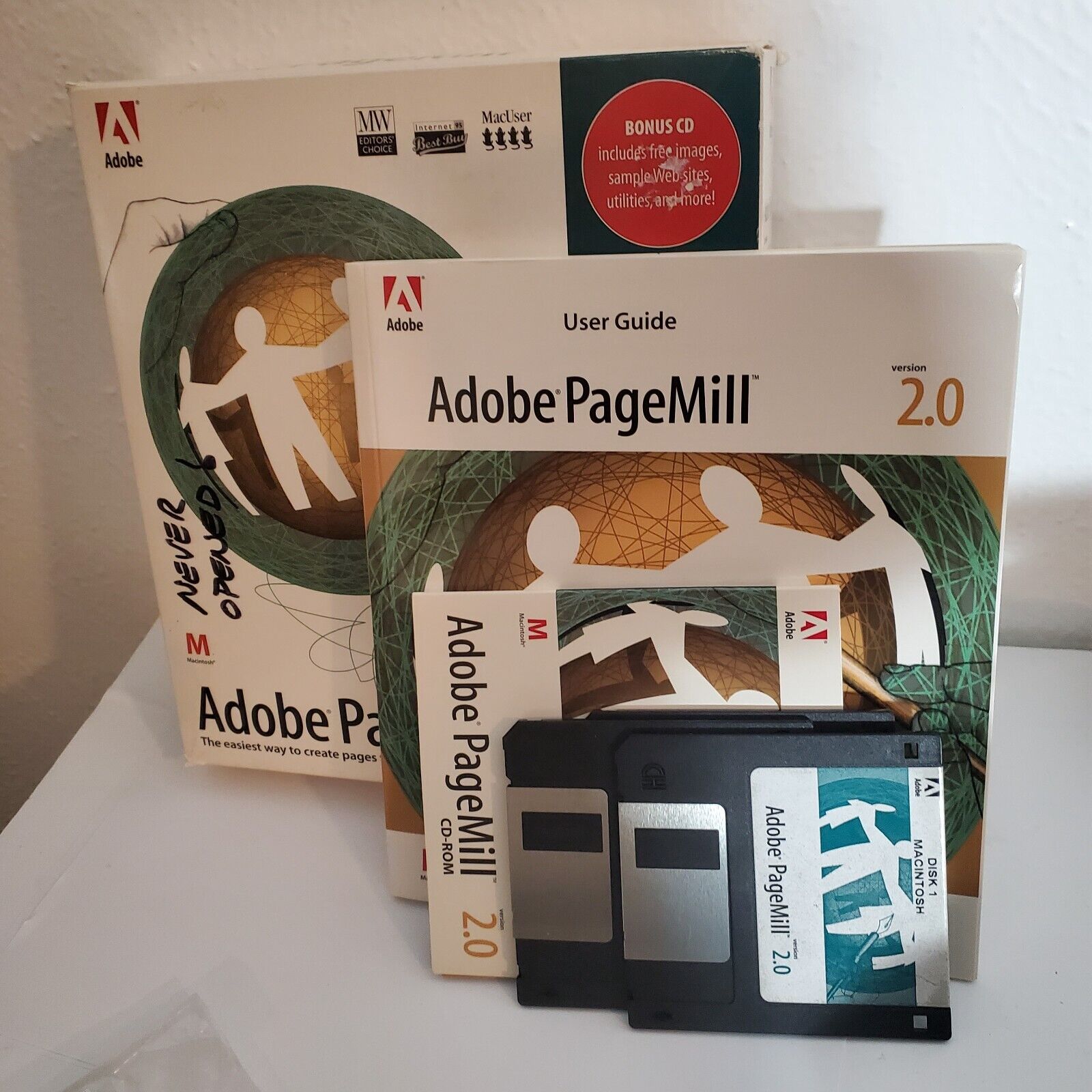 Adobe PageMill 2.0 Macintosh  3 Floppy Drives & Cd  Vintage  Guide Included