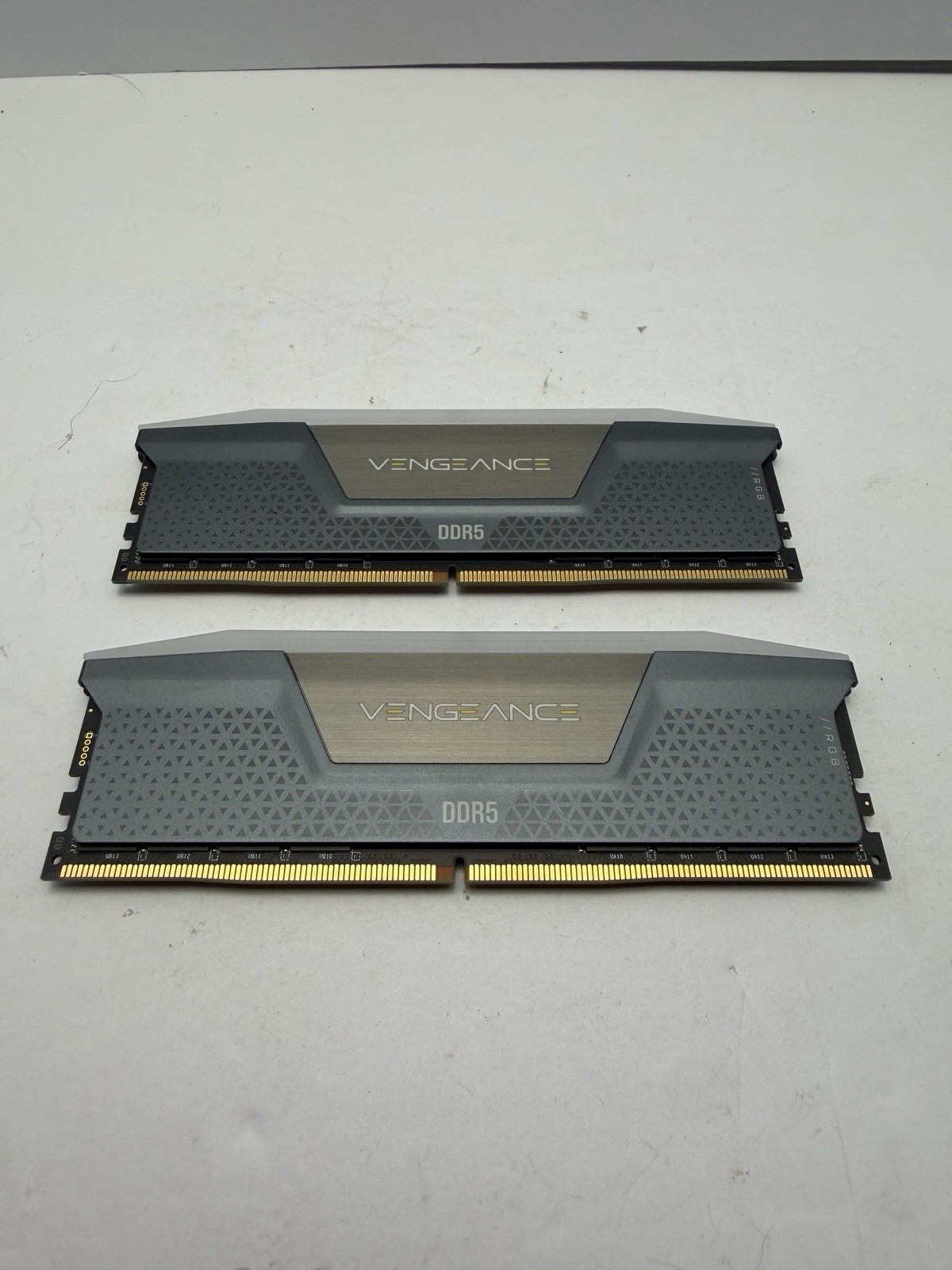 Corsair Vengeance RGB DDR5 32GB (2x16GB) 5600MT/s Corsair Vengeance RGB DDR5 32GB (2x16GB) 5600MT/s