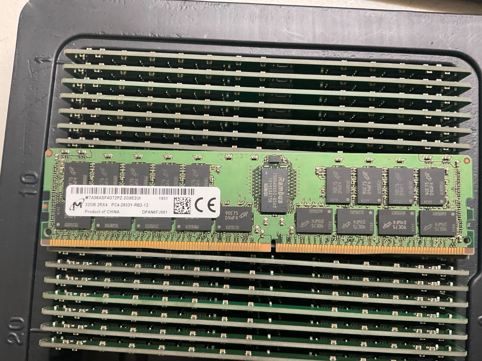 MTA36ASF4G72PZ-2G9E2 MICRON 32GB (1X32GB) 2RX4 PC4-2933Y MEMORY MTA36ASF4G72PZ-2G9E2 MICRON 32GB (1X32GB) 2RX4 PC4-2933Y MEMORY