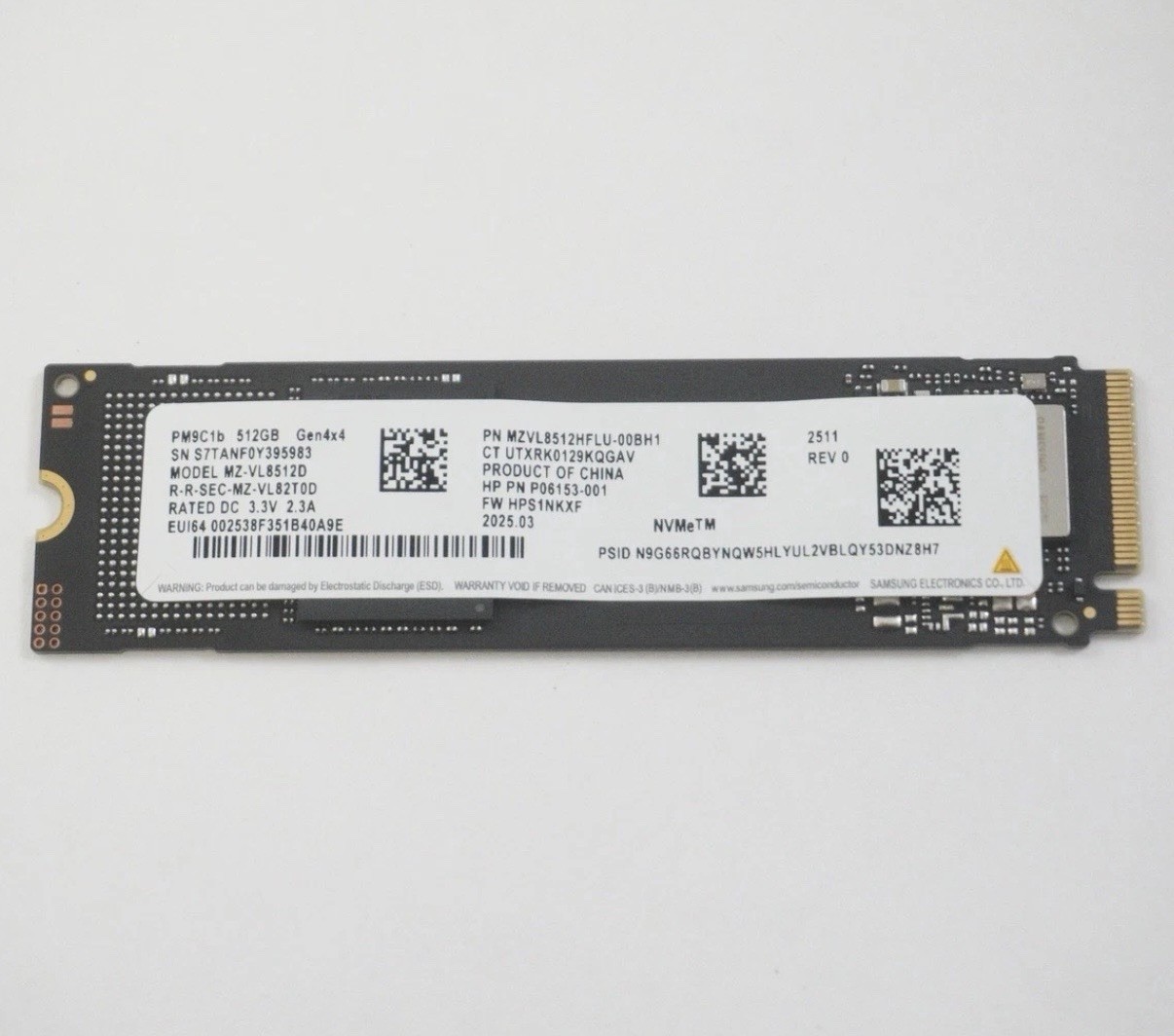 Samsung PM9C1B 512GB NVMe PCIe Gen4x4 M.2 2280 SSD Drive Samsung PM9C1B 512GB NVMe PCIe Gen4x4 M.2 2280 SSD Drive