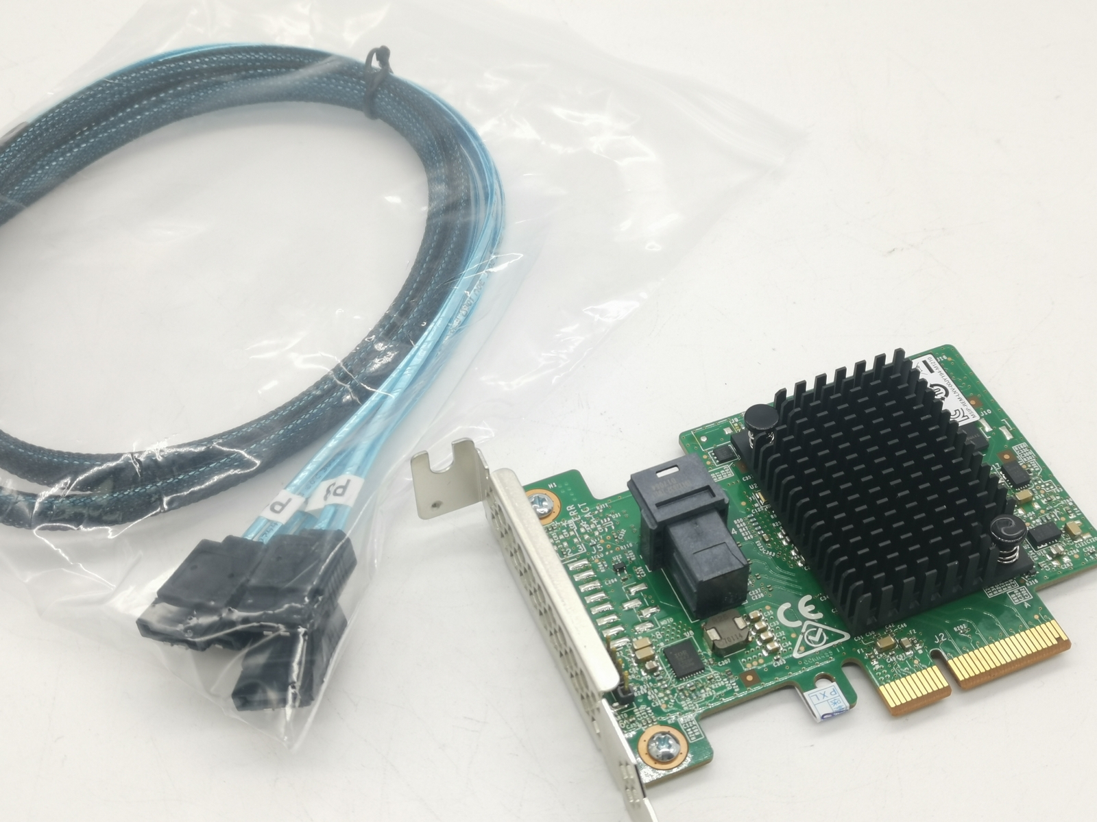 00JY196 IBM Lenovo ServeRAID M1210 12G Controller SAS3008 9300-4I + 8643 cabe 00JY196 IBM Lenovo ServeRAID M1210 12G Controller SAS3008 9300-4I + 8643 cabe