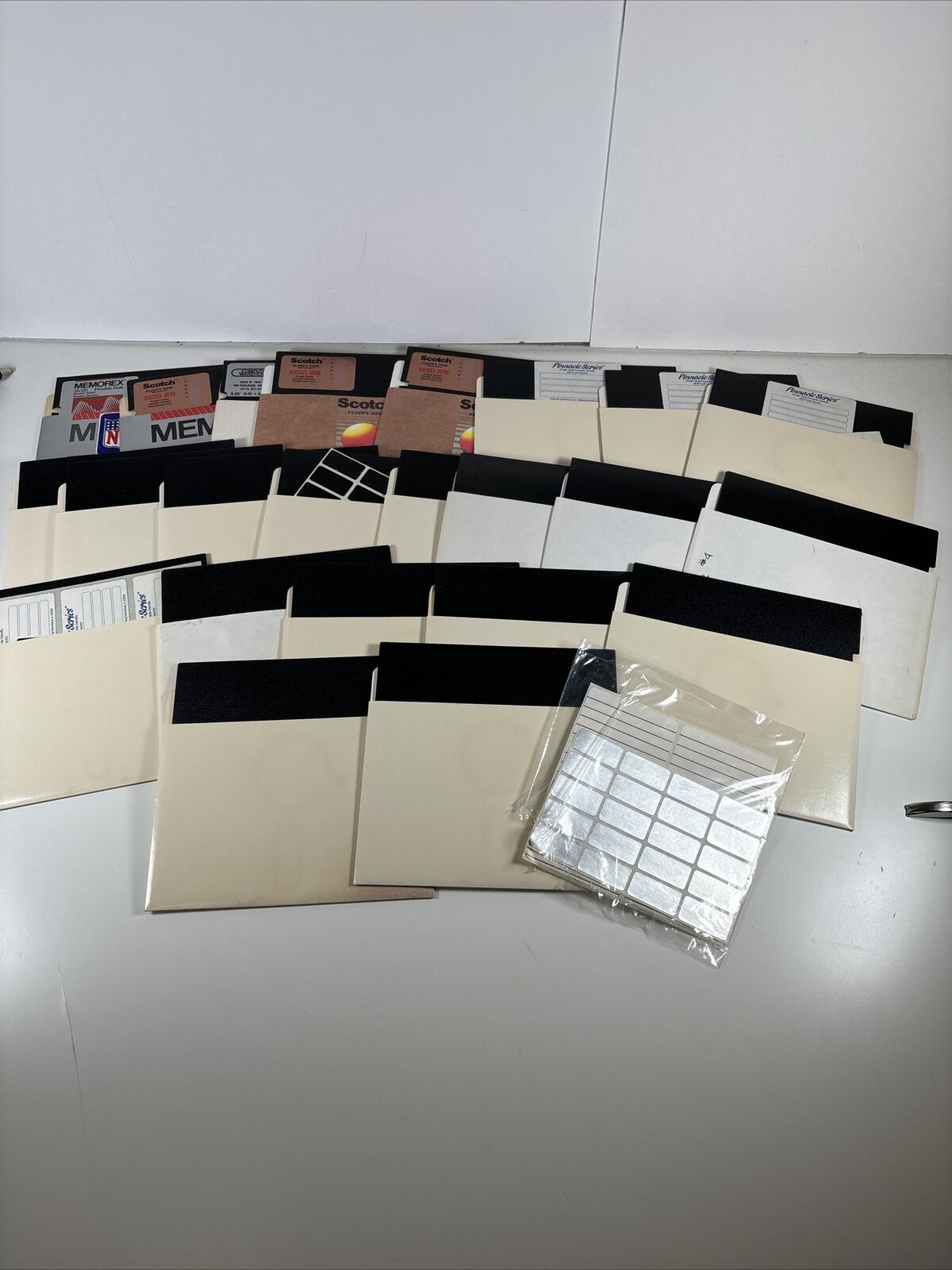 23 Floppy Used Disks C64 Commodore 64 Vintage Computer