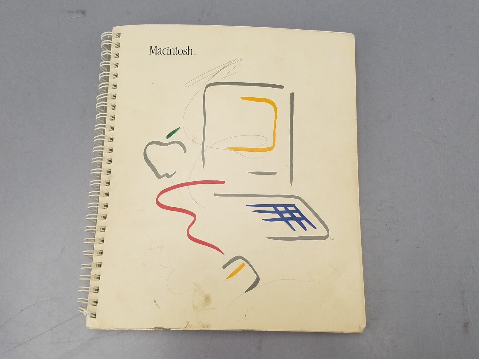Vintage 1983 Apple Macintosh M1500 Computer Manual