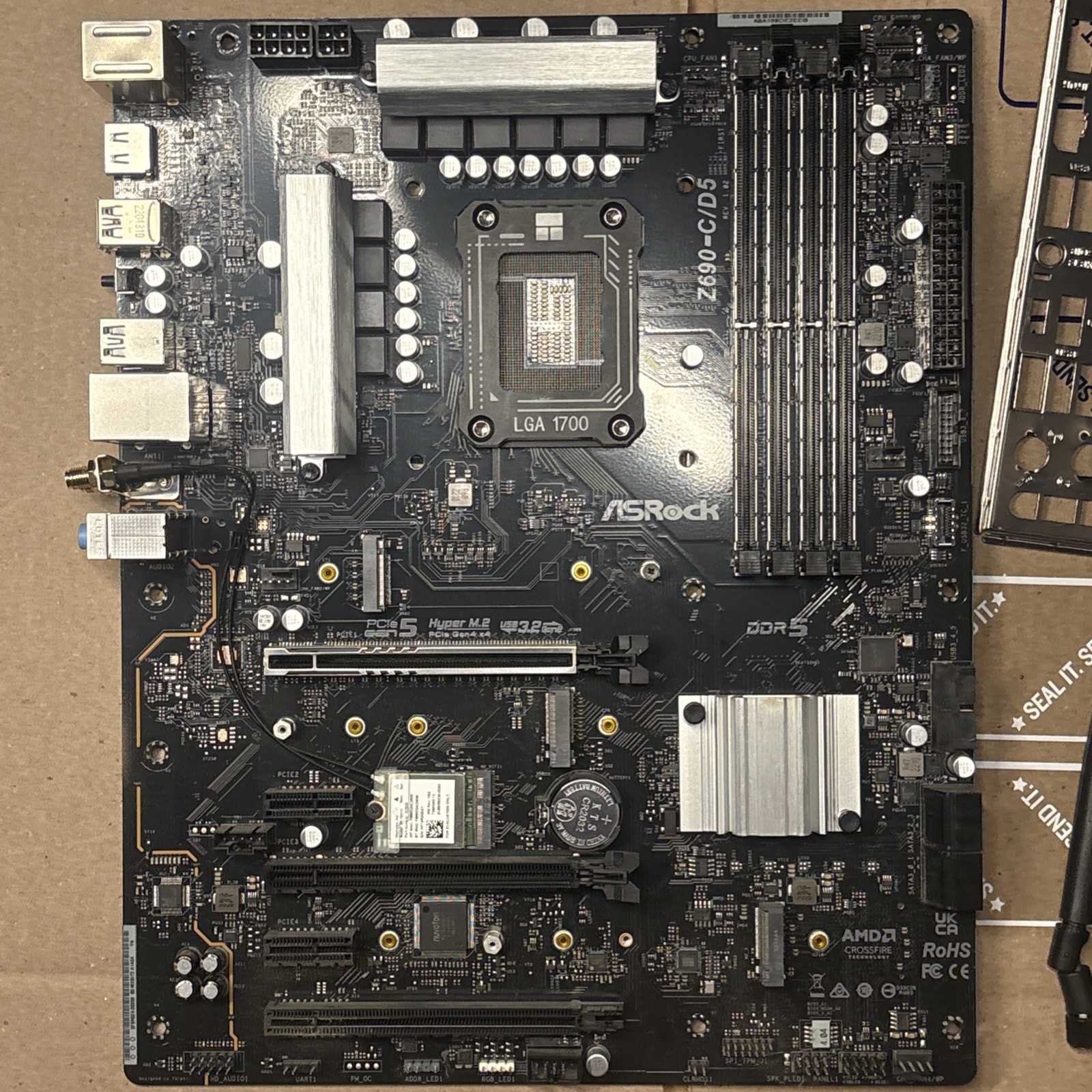 ASROCK Z690-C/D5 ATX WIFI Motherboard Intel Socket LGA1700 (USED) ASROCK Z690-C/D5 ATX WIFI Motherboard Intel Socket LGA1700 (USED)