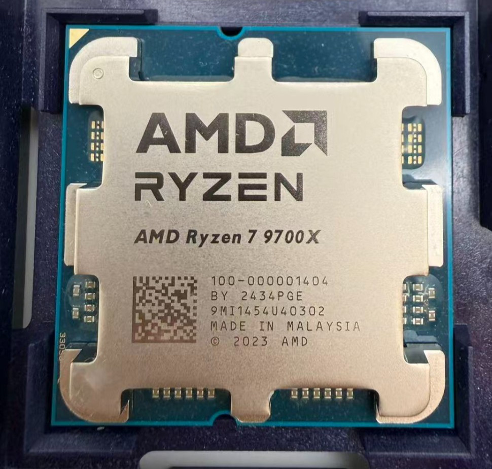 AMD Ryzen 7 9700X 8-Core 16-Thread 40MB Cache Socket AM5 9000 Series Processor AMD Ryzen 7 9700X 8-Core 16-Thread 40MB Cache Socket AM5 9000 Series Processor