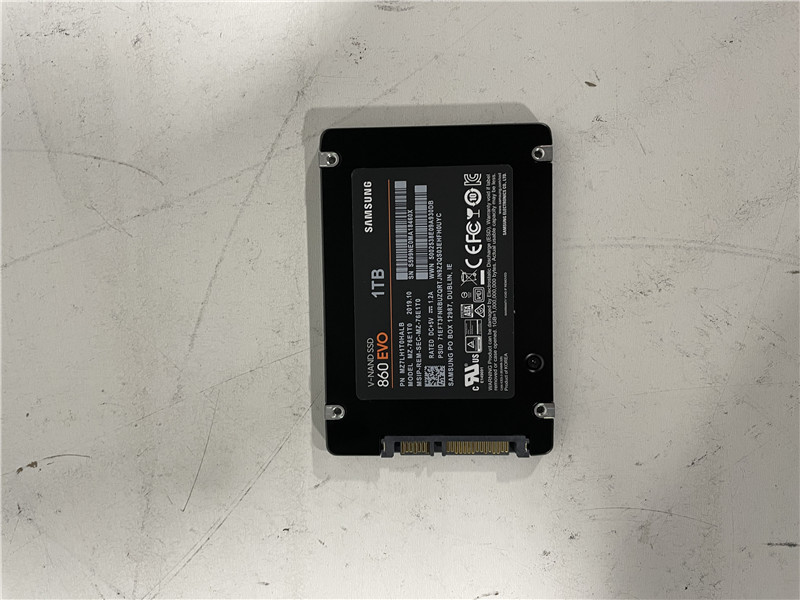 Samsung 860 EVO SSD 1TB 2.5 Inch SATA Solid State Drive 93% Health Samsung 860 EVO SSD 1TB 2.5 Inch SATA Solid State Drive 93% Health