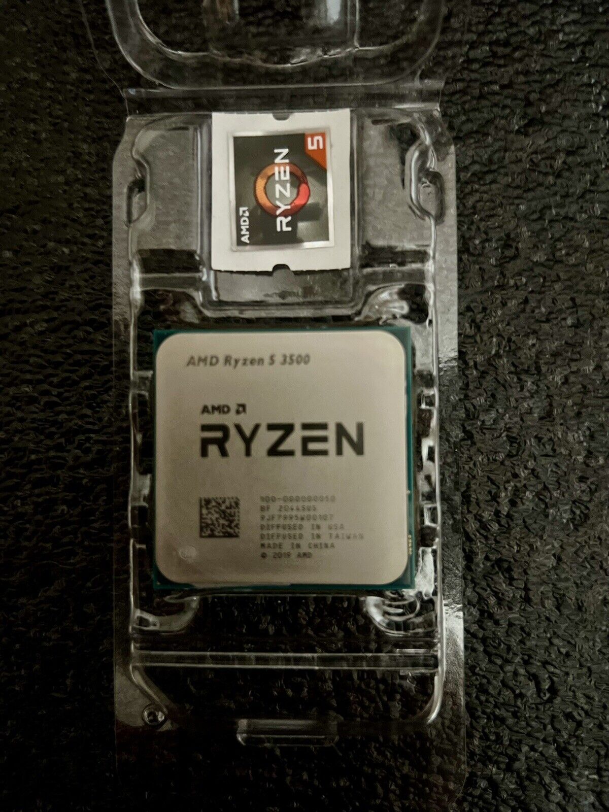 AMD Ryzen 5 3500 Desktop Processor (4.1 GHz, 6 Cores, Socket AM4)