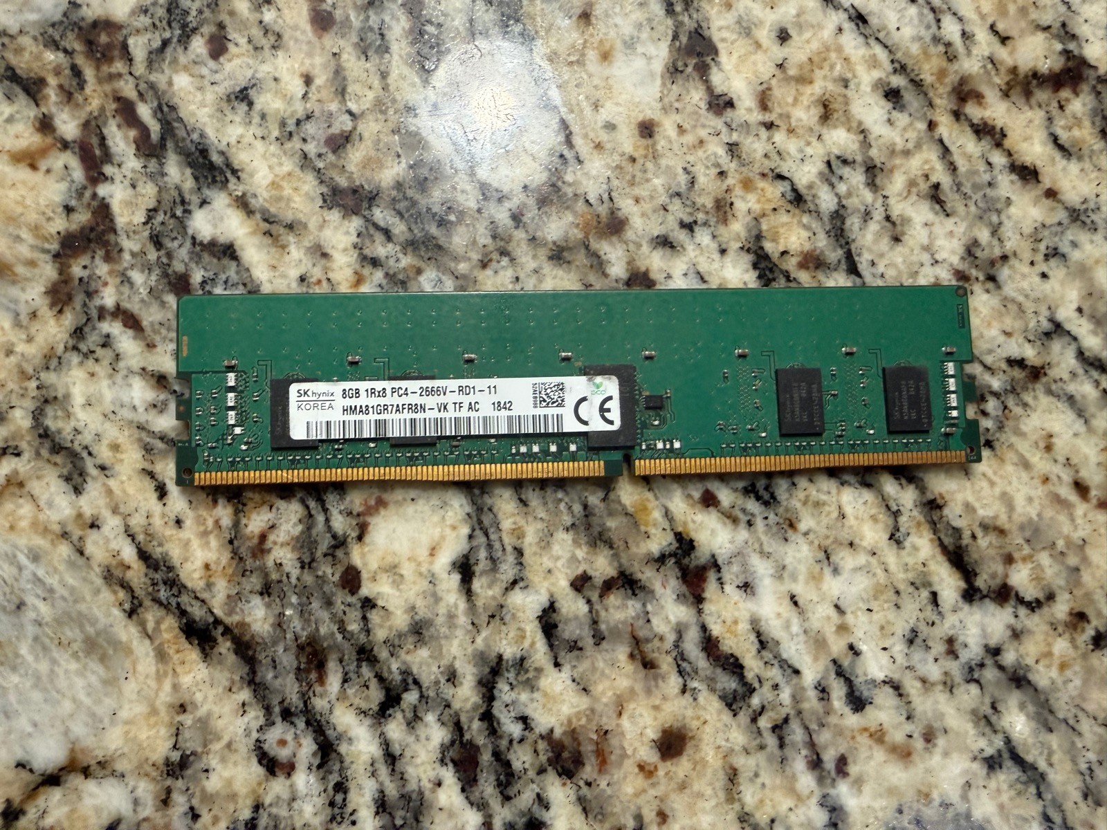 Lot of 2 DDR4 ECC RDIMM Server RAM 24GB SK hynix 16GB PC4-2133P + 8GB PC4-2666V