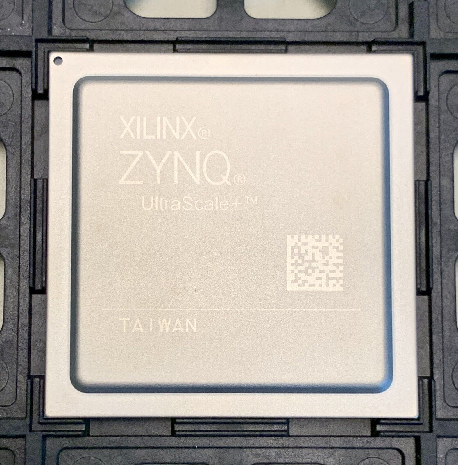 Brand New Xilinx ZYNQ Ultra Scale XAZU11EG-1FFVF1517Q  Multiprocessor Chip