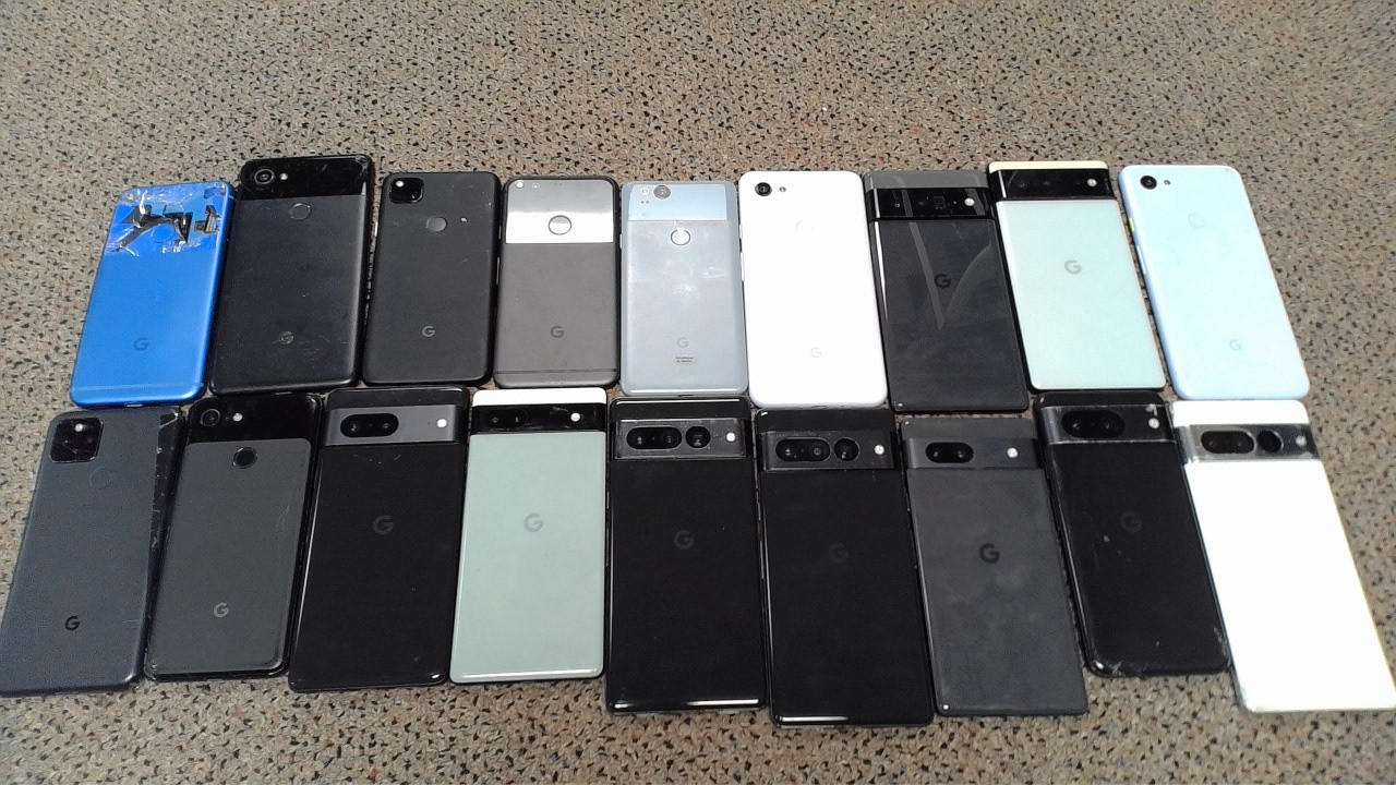 Lot of 18 Non-Working Google Pixel Smartphones with Various Issues for Parts Lot of 18 Non-Working Google Pixel Smartphones with Various Issues for Parts