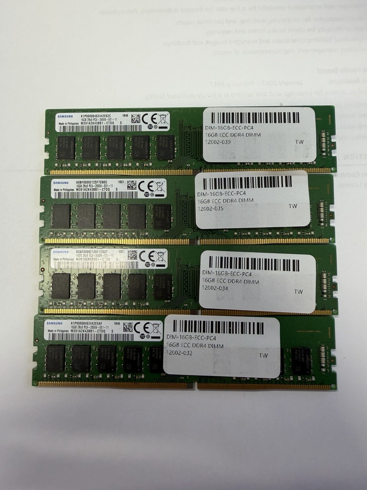 LOT OF 4 Samsung 16GB DDR4-2666 ECC UDIMM 2Rx8 PC4-21300 M391A2K43BB1-CTDQ LOT OF 4 Samsung 16GB DDR4-2666 ECC UDIMM 2Rx8 PC4-21300 M391A2K43BB1-CTDQ