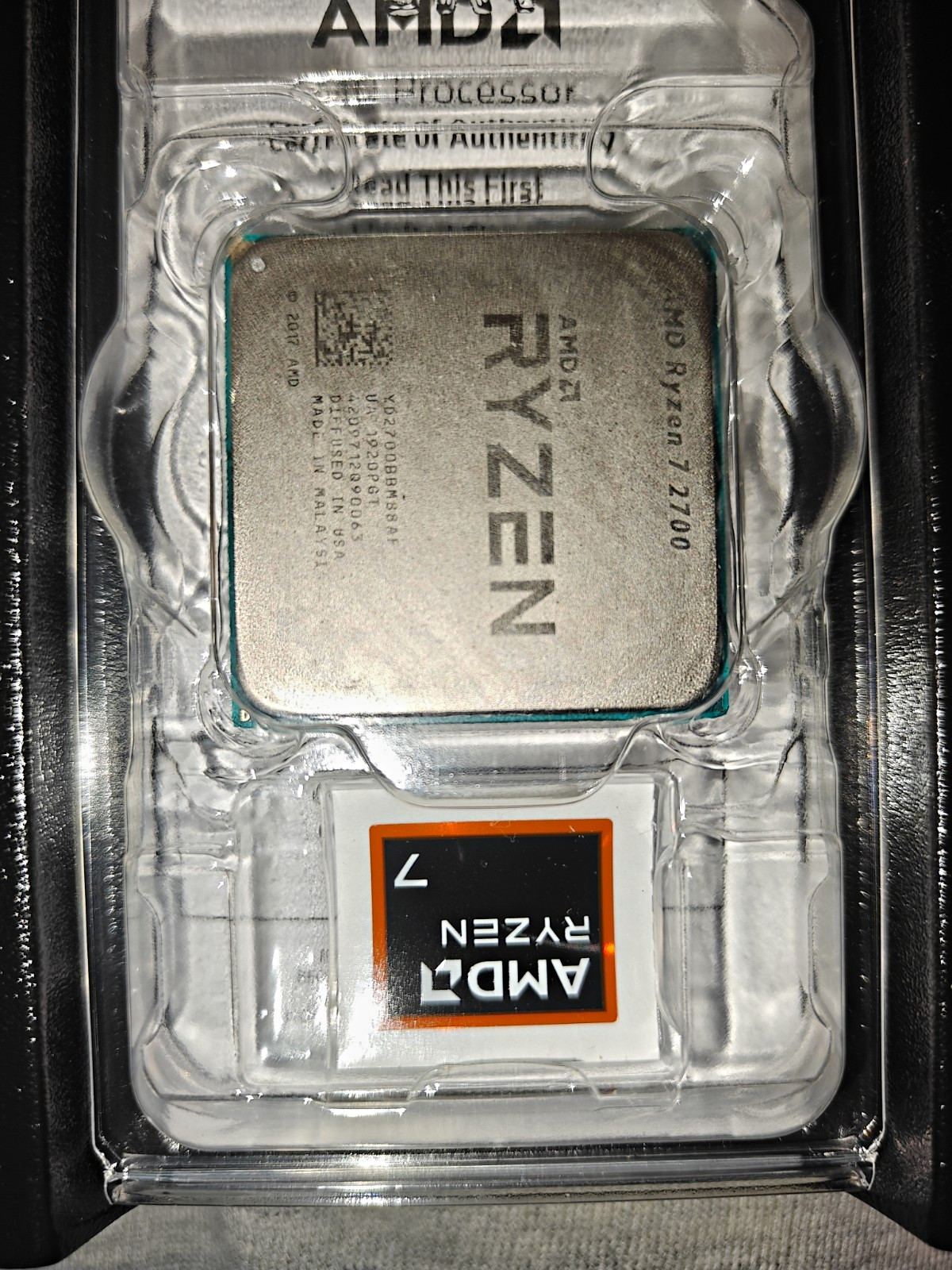AMD Ryzen 7 2700 8-Core 3.2GHz Socket AM4 CPU YD2700BBM88AF w/ Cooler AMD Ryzen 7 2700 8-Core 3.2GHz Socket AM4 CPU YD2700BBM88AF w/ Cooler