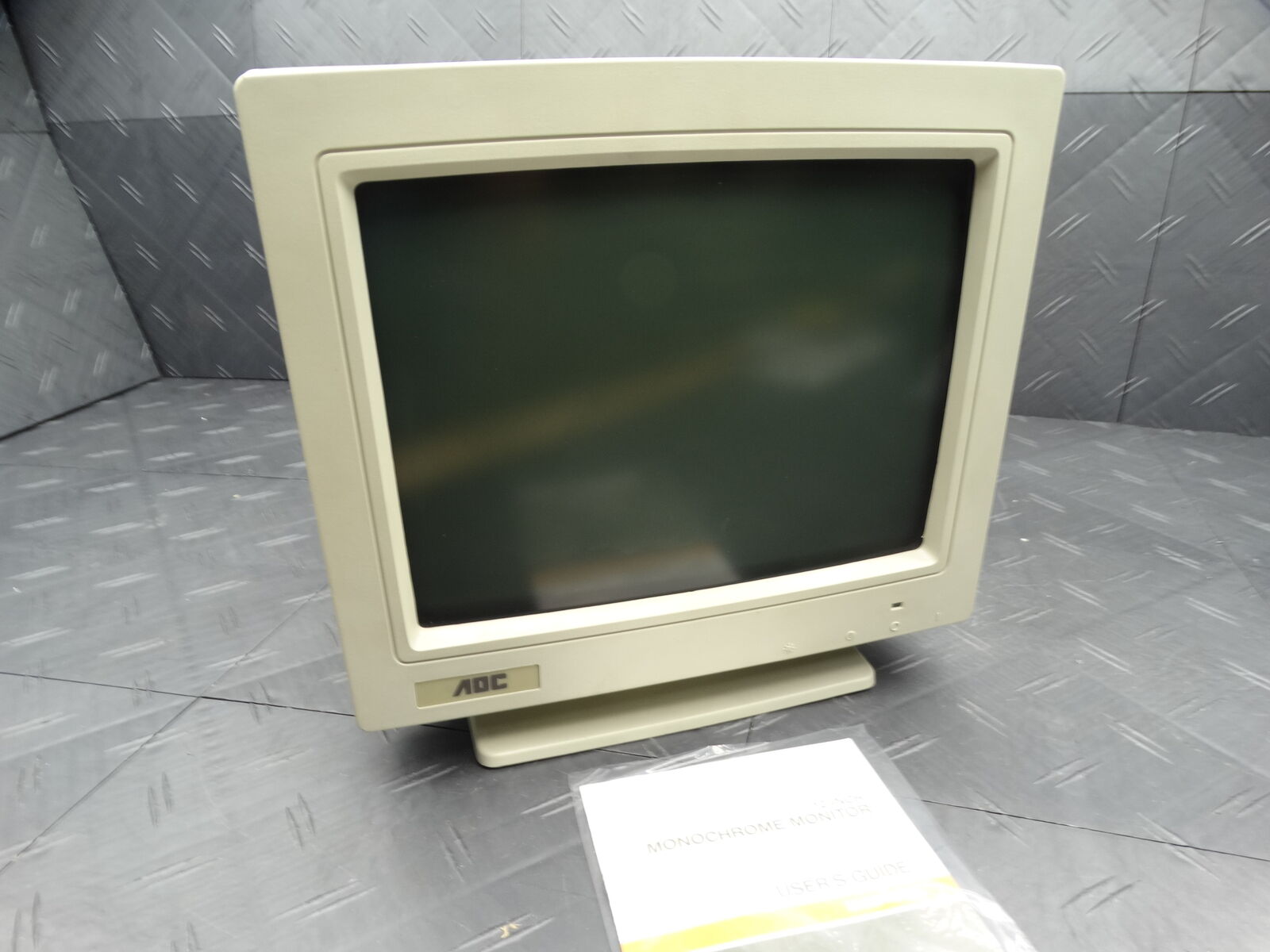 AOC 14in Monochrome Monitor MM-413S VGA Mainframe Collection RARE 1993