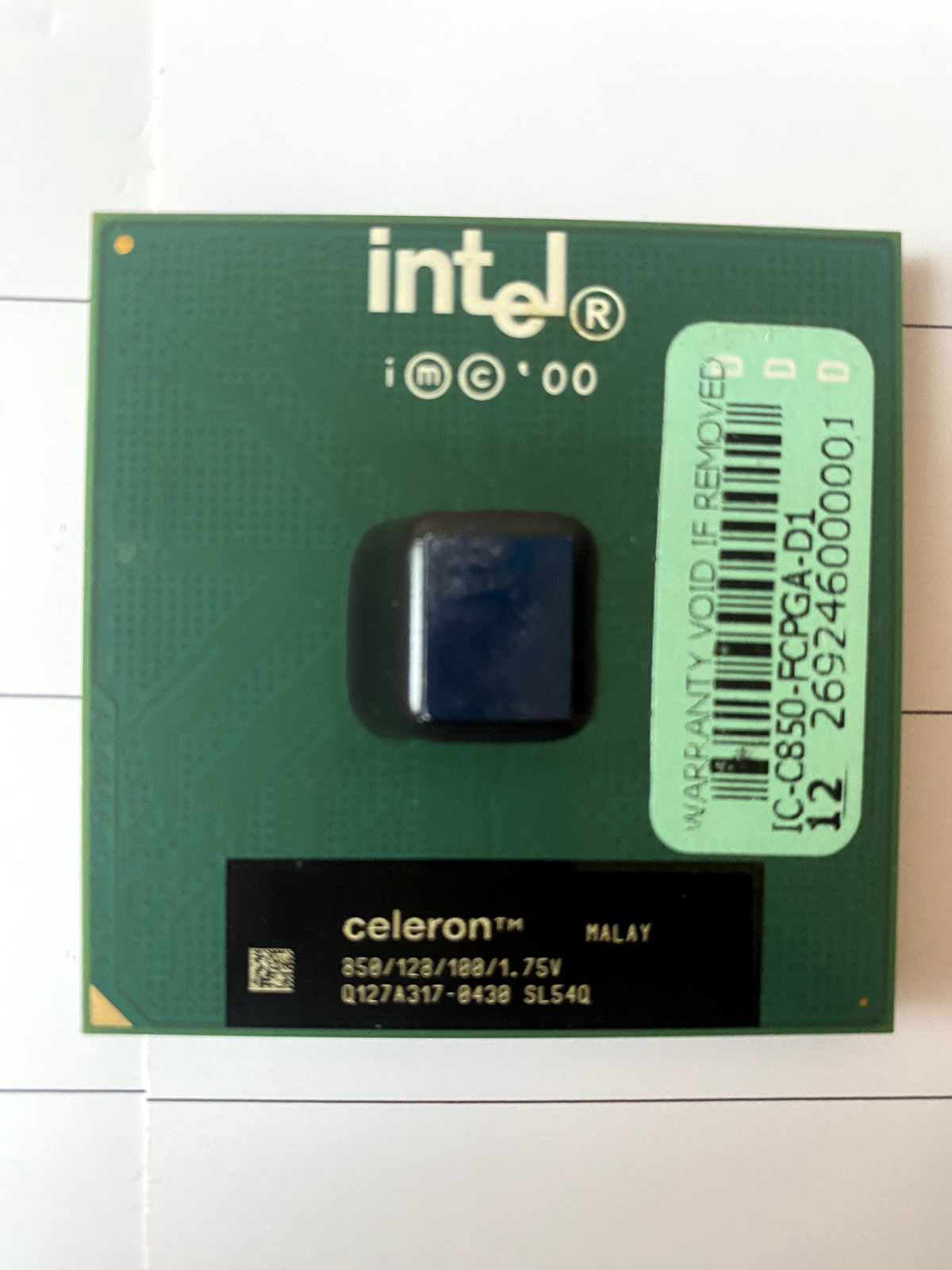 INTEL Celeron Processor @ 850MHz 128KB 100MHz 1.75V Socket 370 SL54Q read desc INTEL Celeron Processor @ 850MHz 128KB 100MHz 1.75V Socket 370 SL54Q read desc
